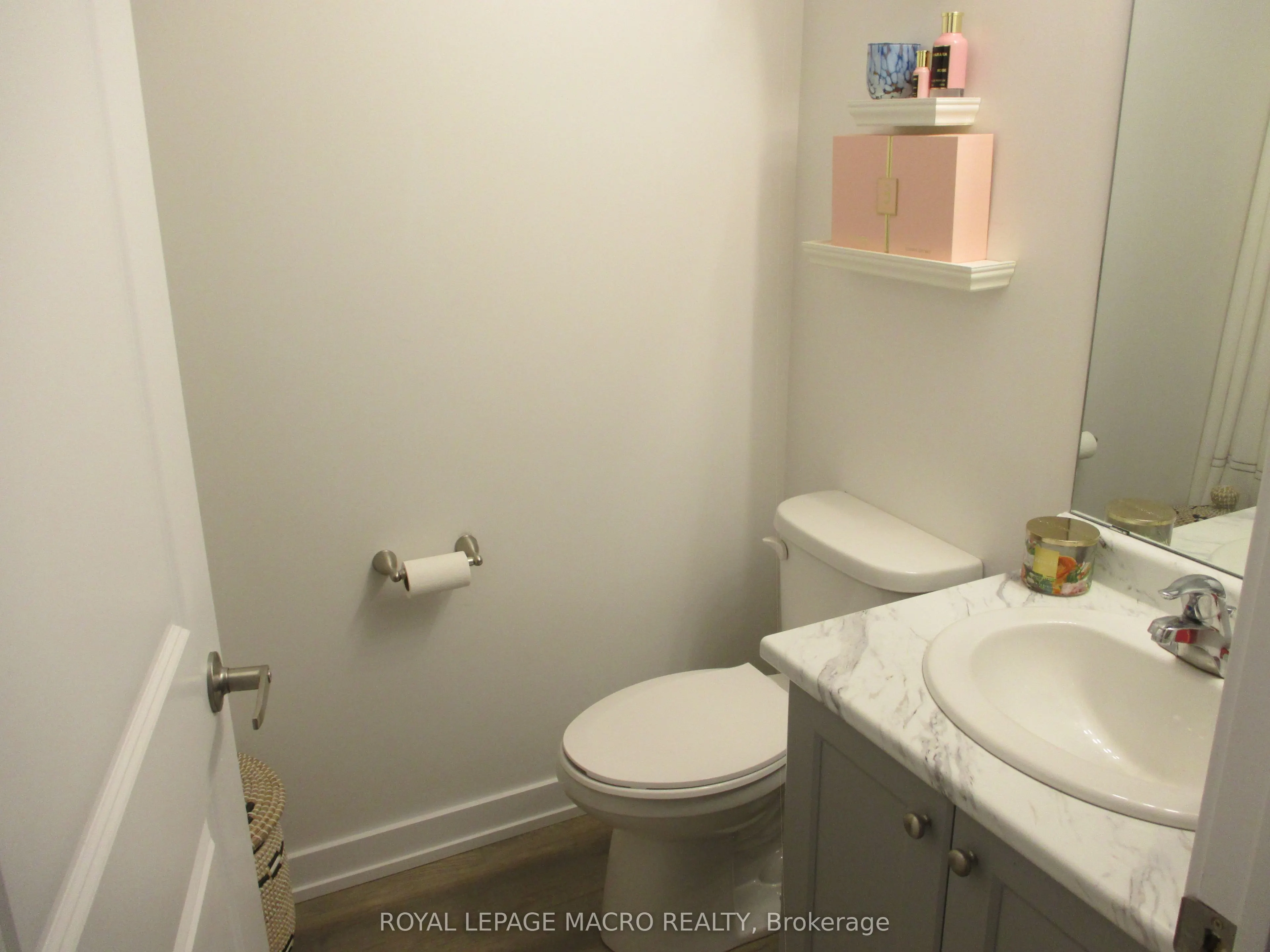 5055 Greenlane Road, #533