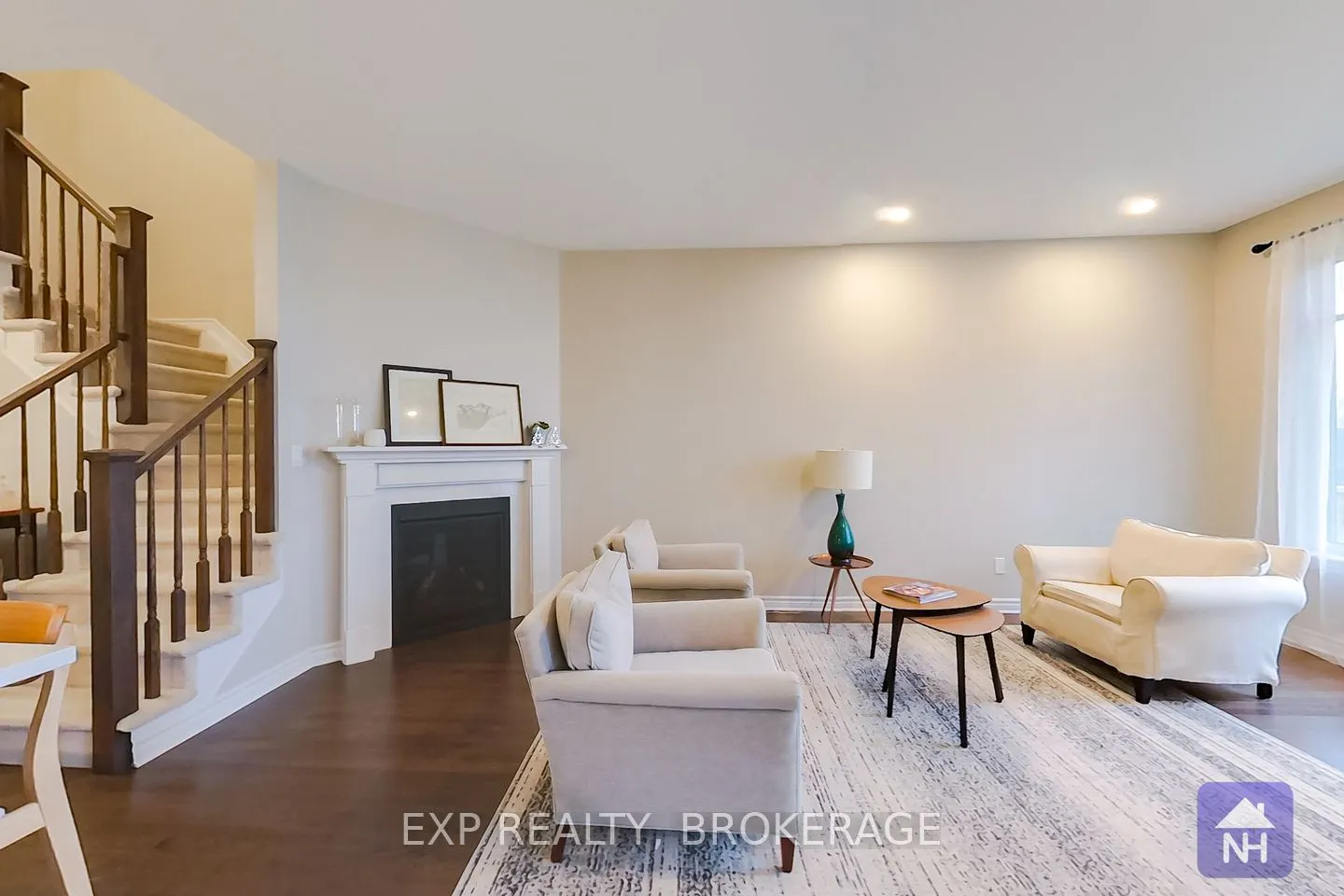 1439 SUMMER Street