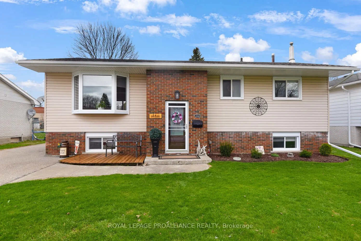 1343 Borden Crescent
