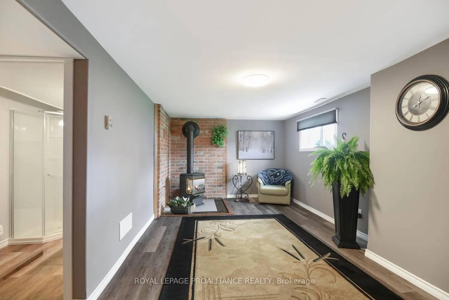 1343 Borden Crescent