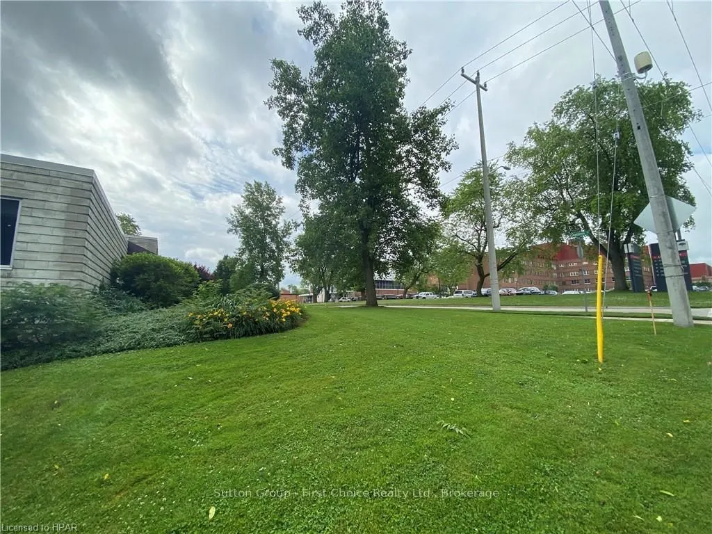 386 CAMBRIA Street, #201