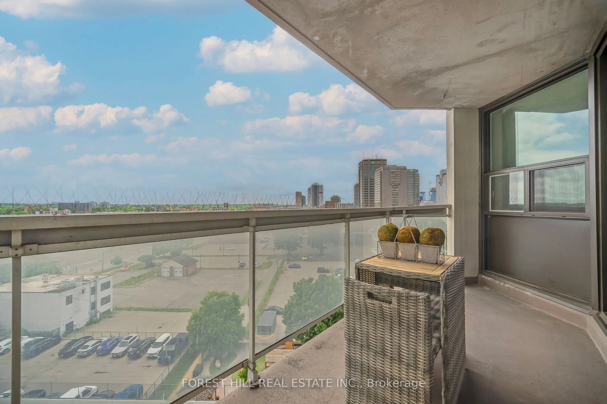 363 Colborne Street #905