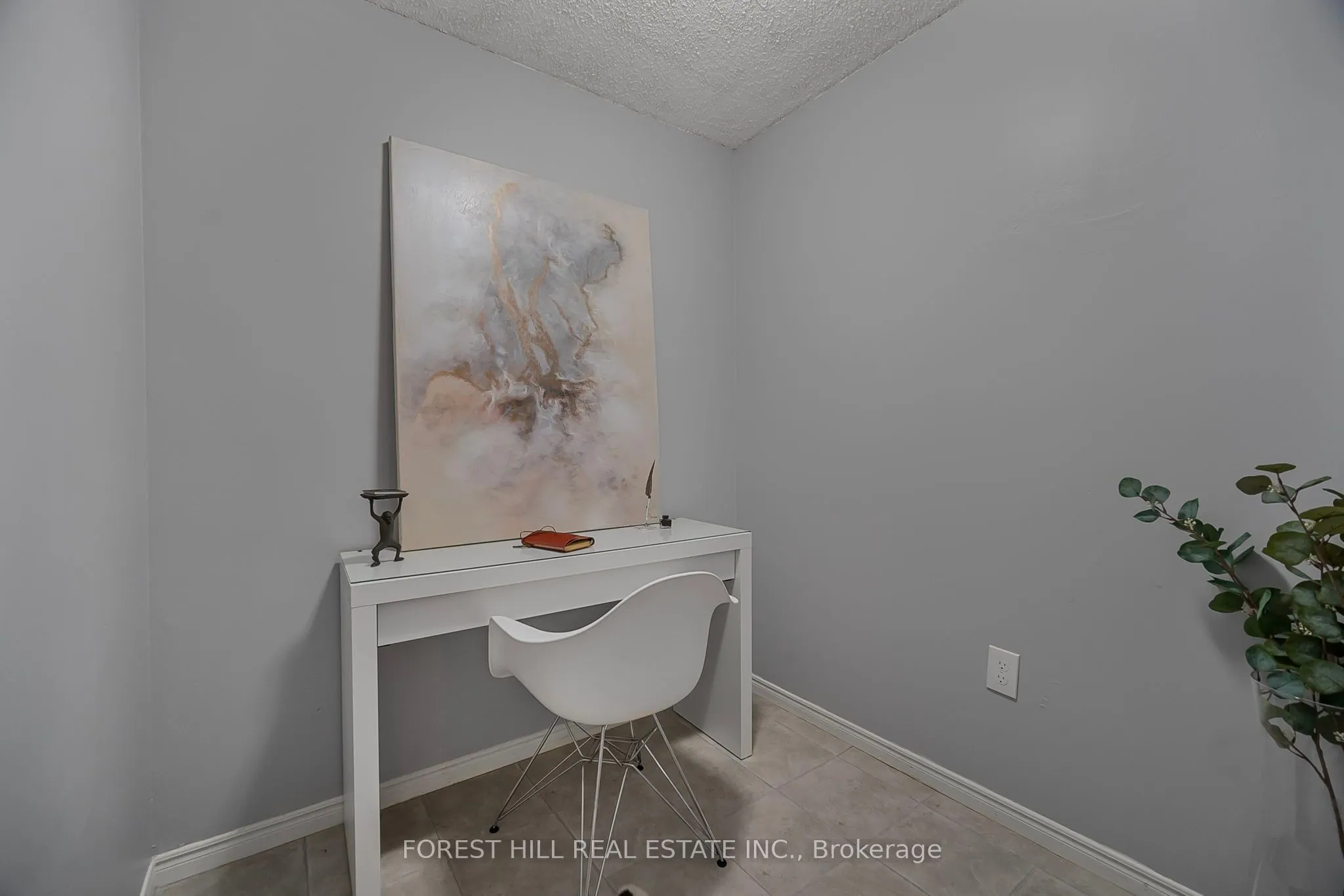 363 Colborne Street #905