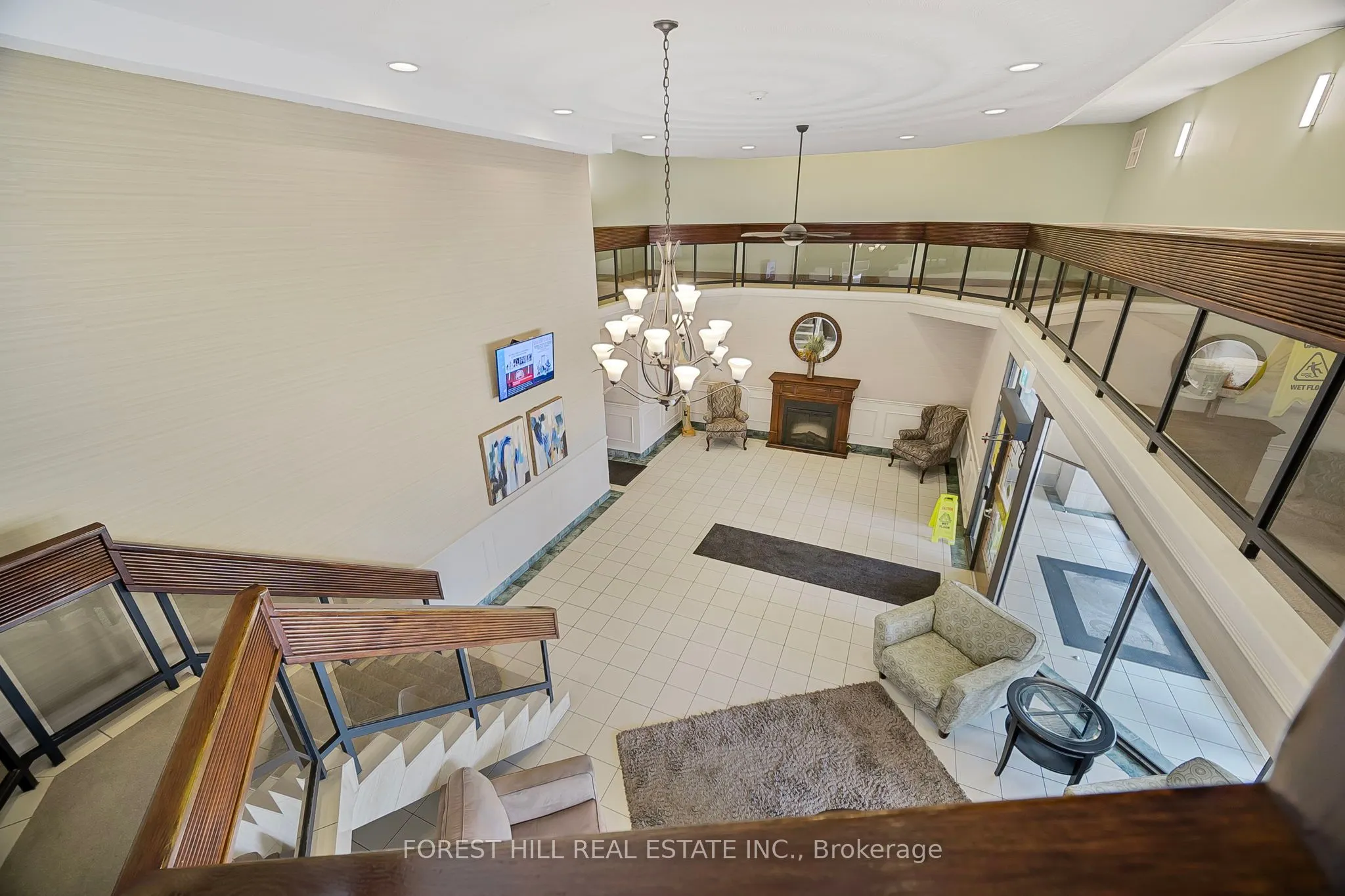 363 Colborne Street #905