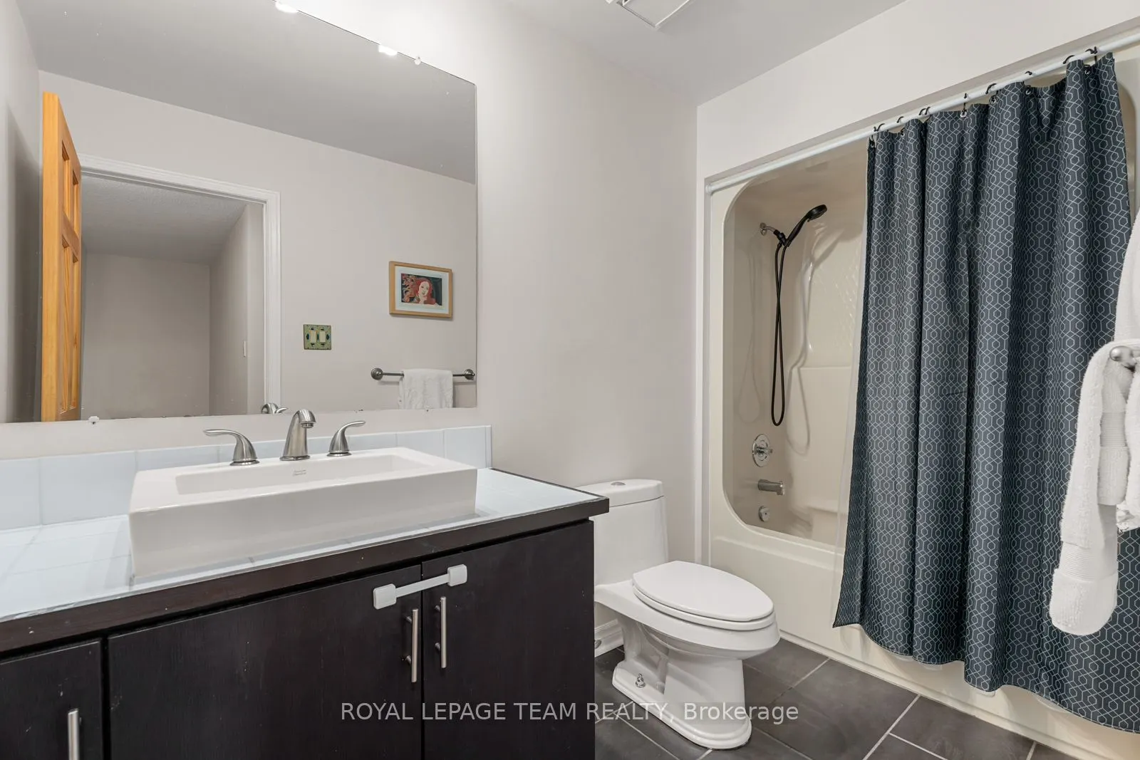 20 Charlevoix Street, #26