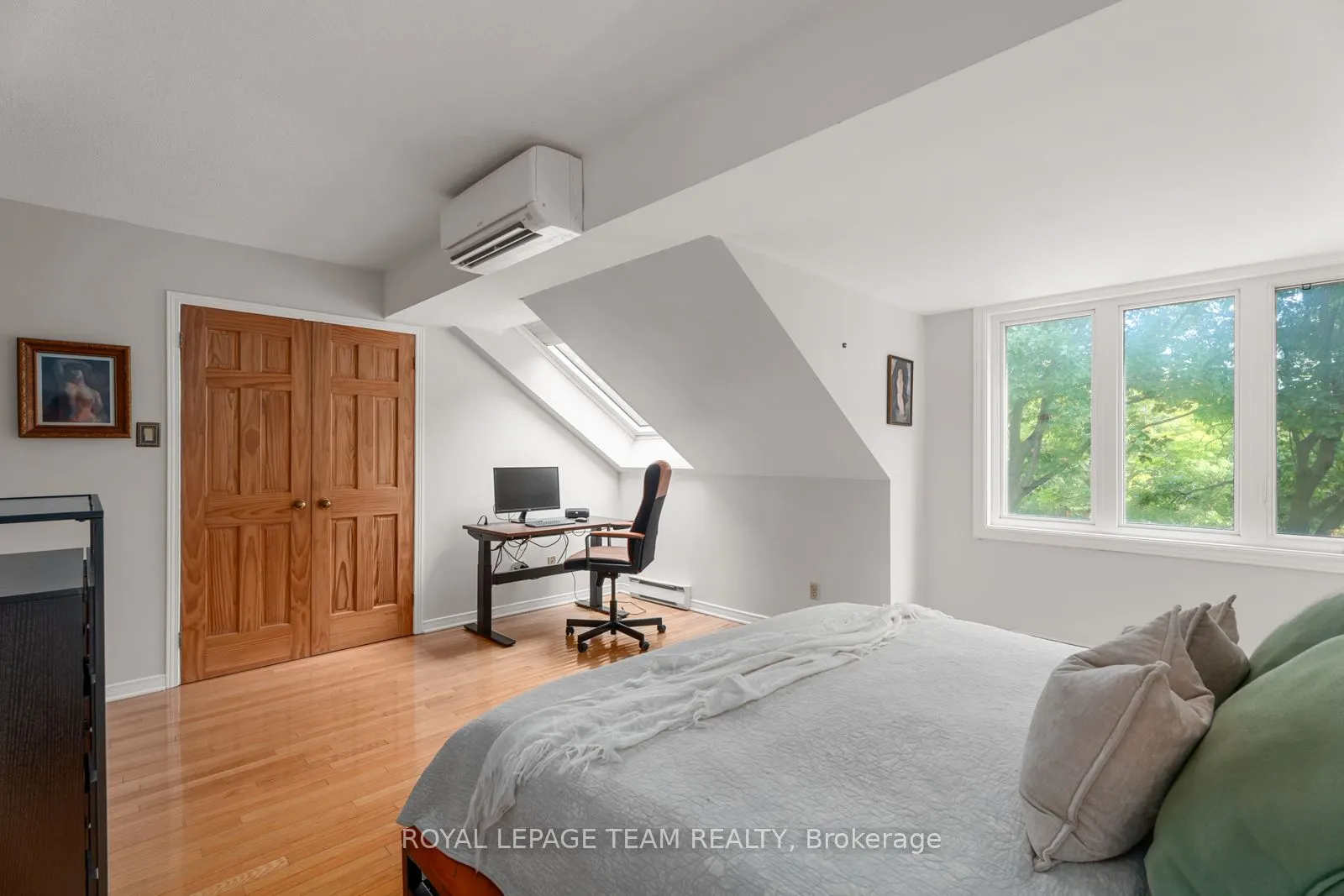 20 Charlevoix Street, #26
