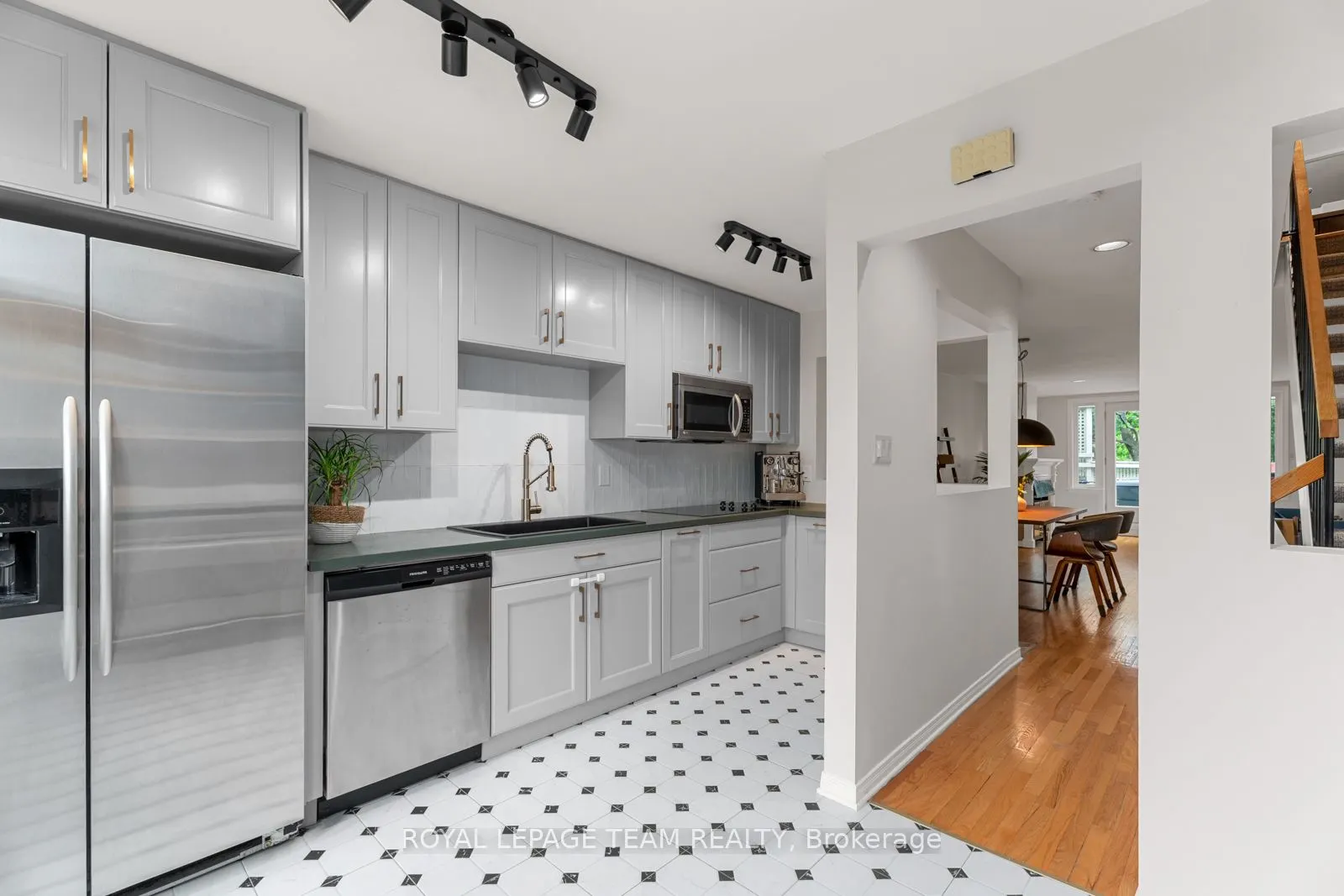 20 Charlevoix Street, #26