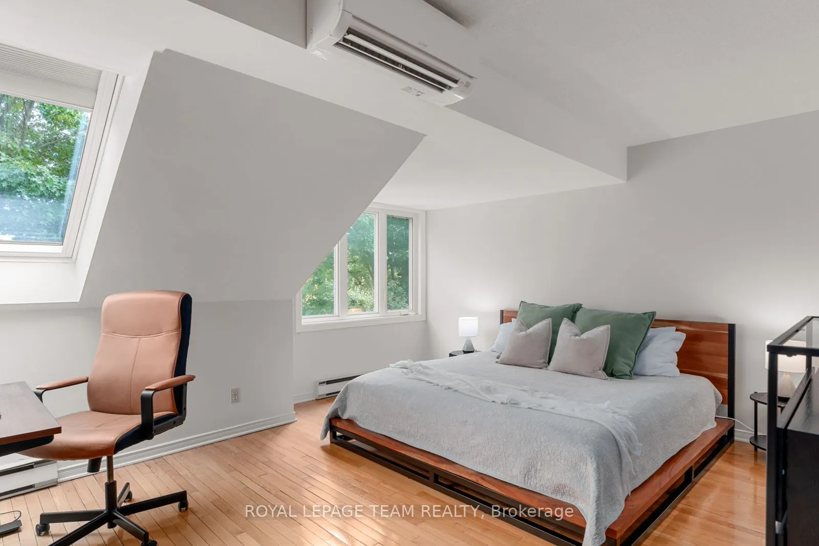 20 Charlevoix Street, #26