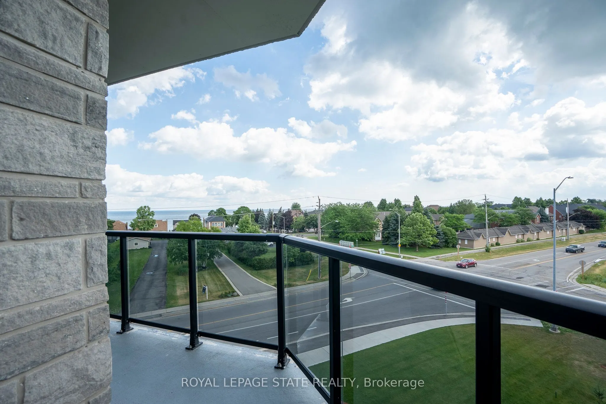 600 North Service Road, #418