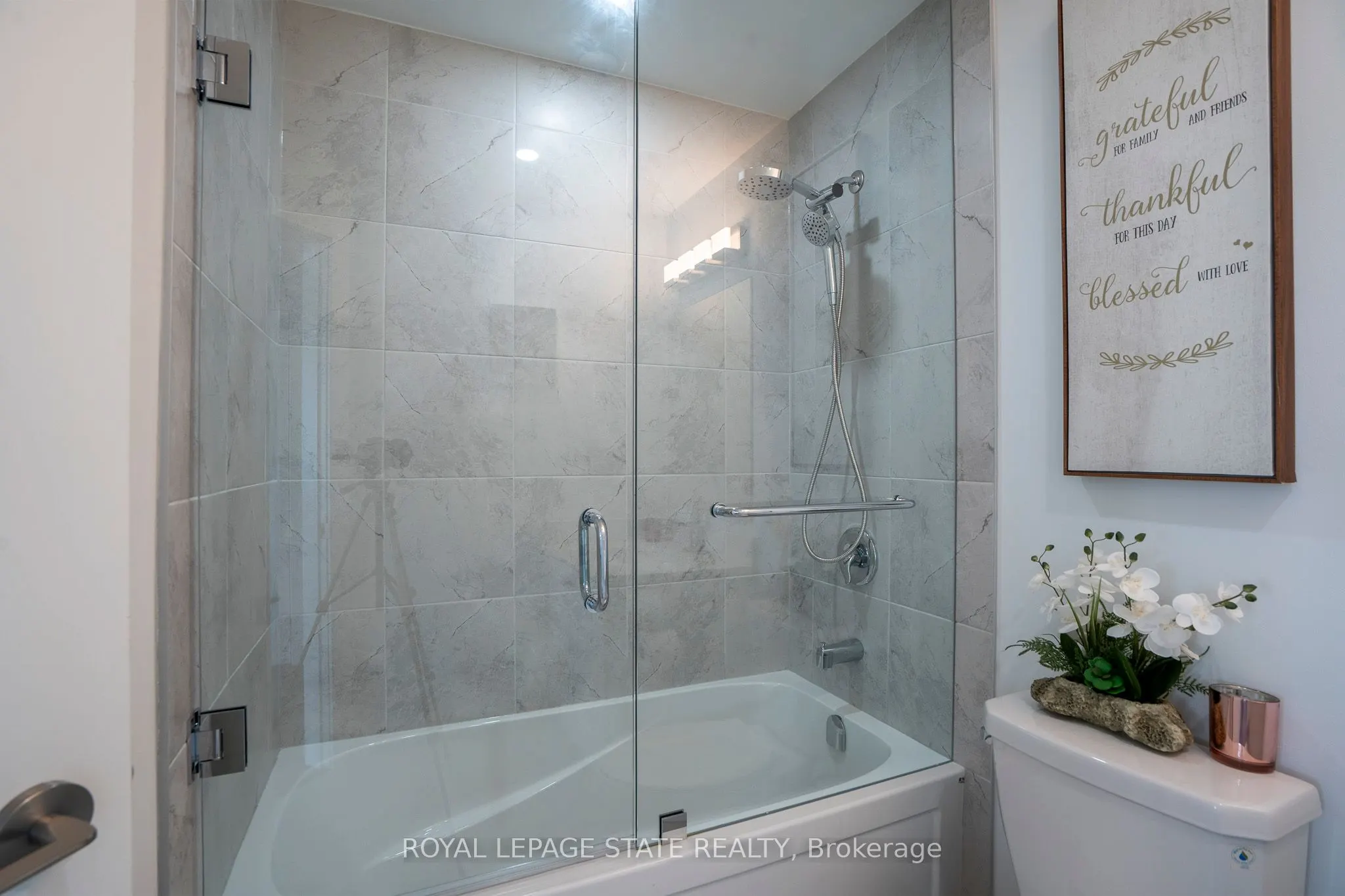 600 North Service Road, #418