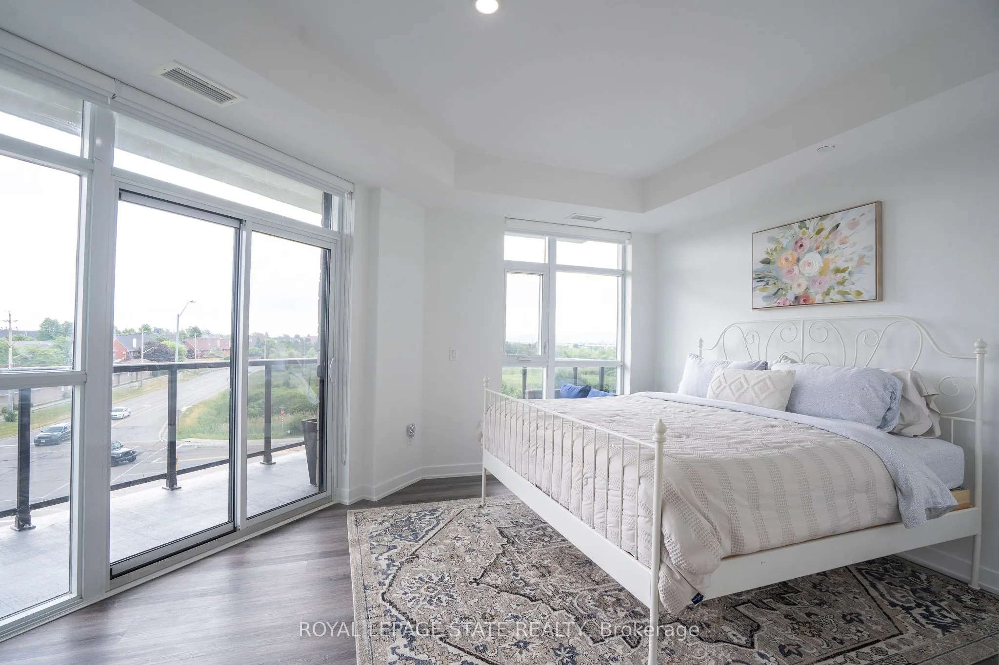 600 North Service Road, #418