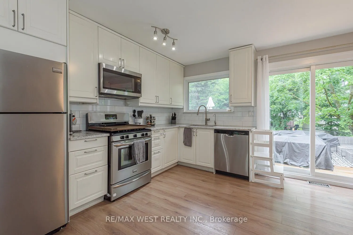 3 Carberry Street