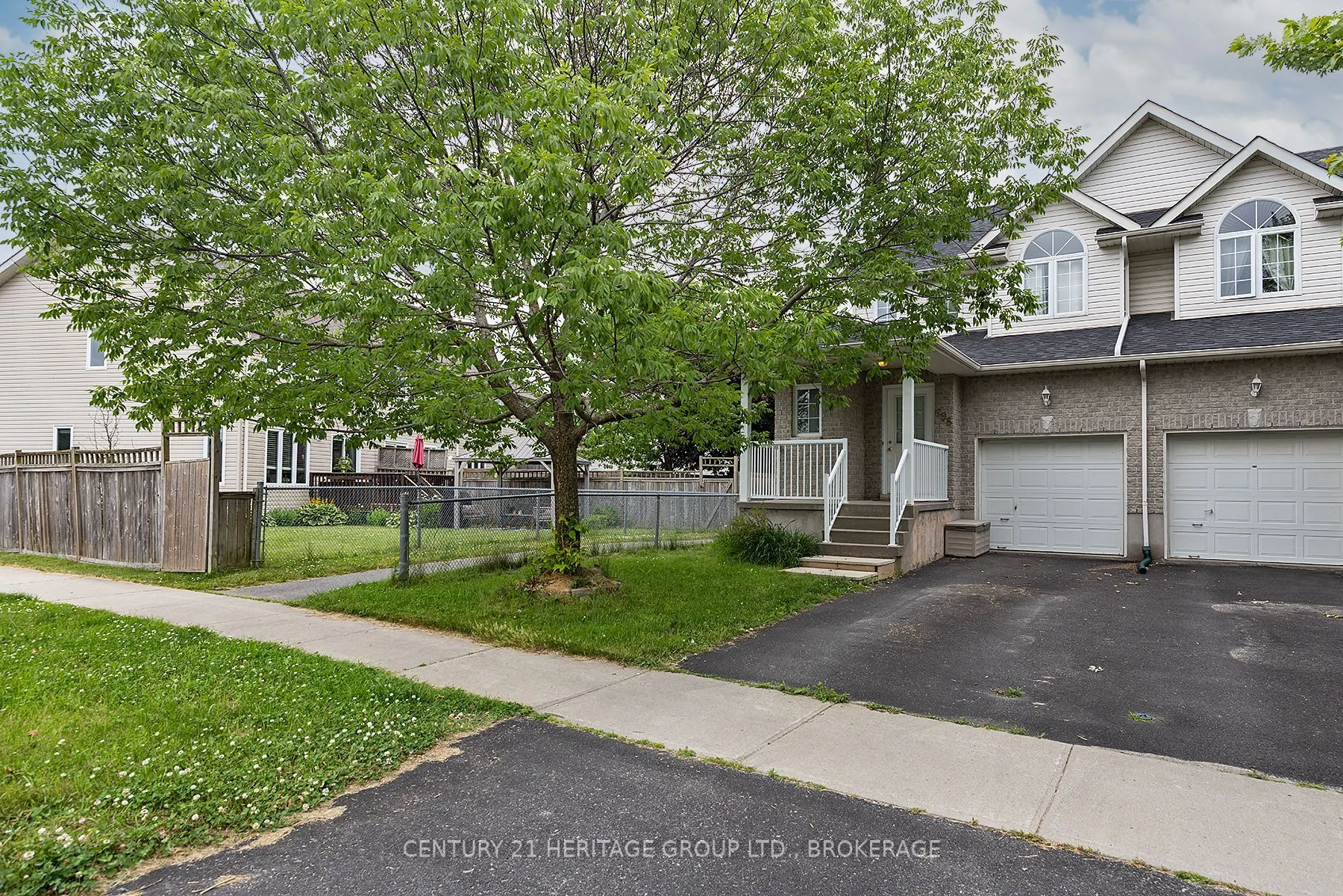 698 MacLean Court