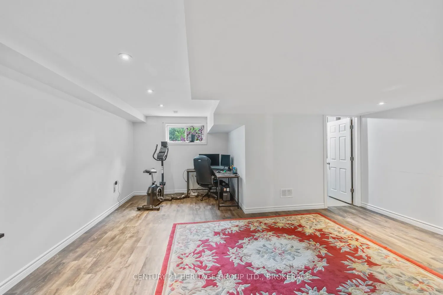 698 MacLean Court
