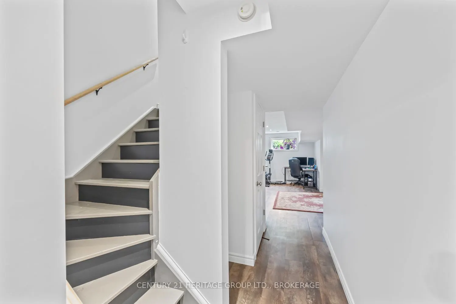 698 MacLean Court