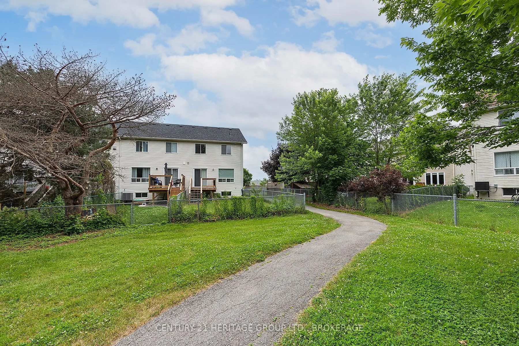698 MacLean Court
