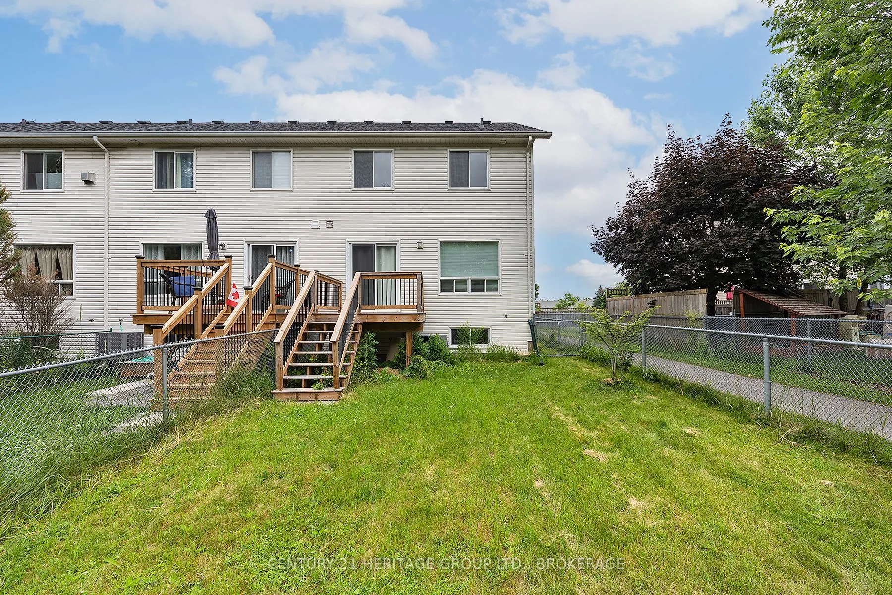 698 MacLean Court