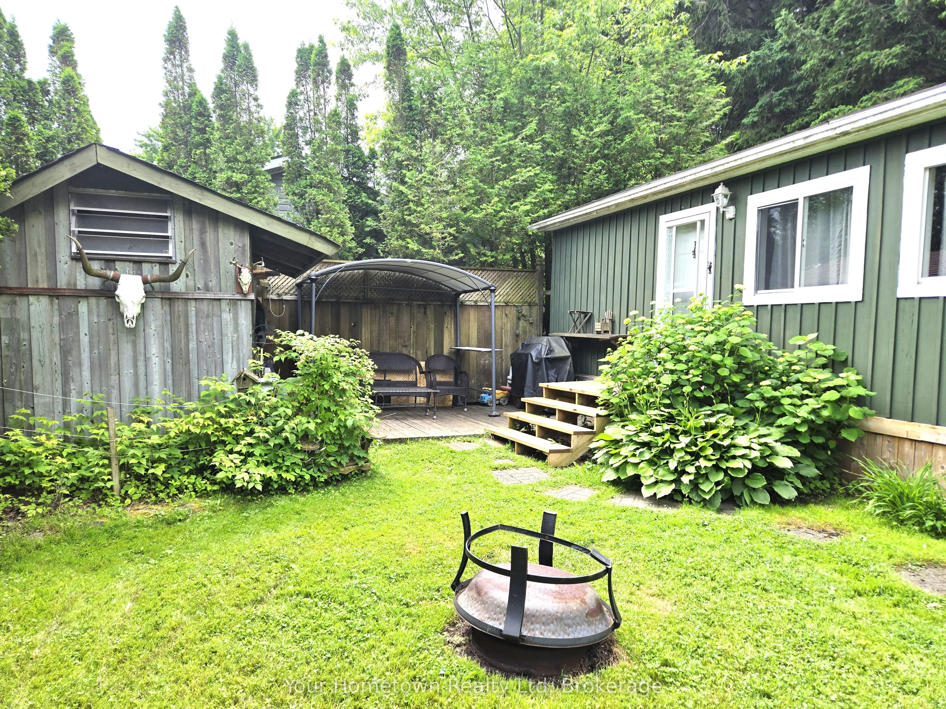 127 Cedar Crescent