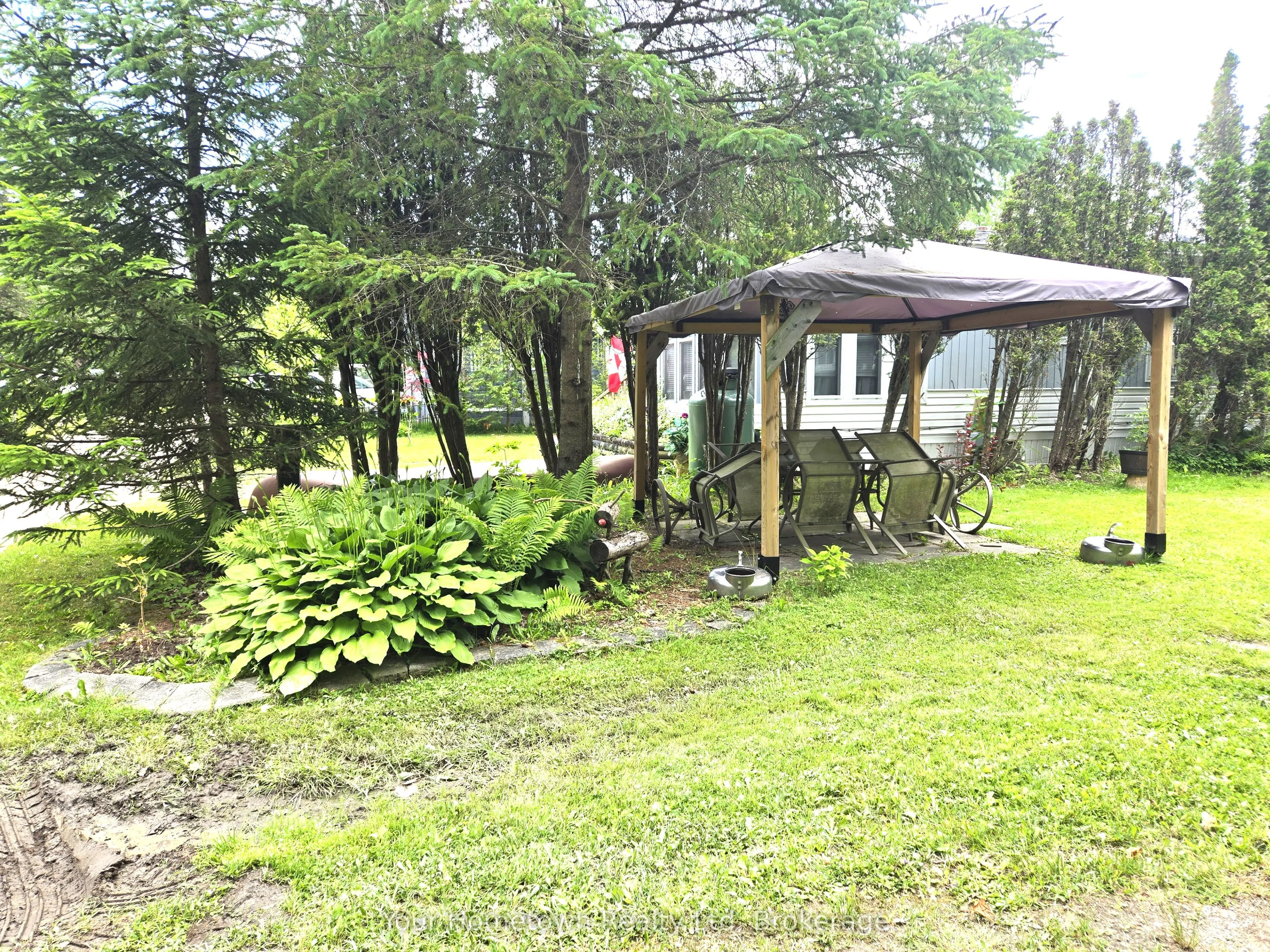 127 Cedar Crescent