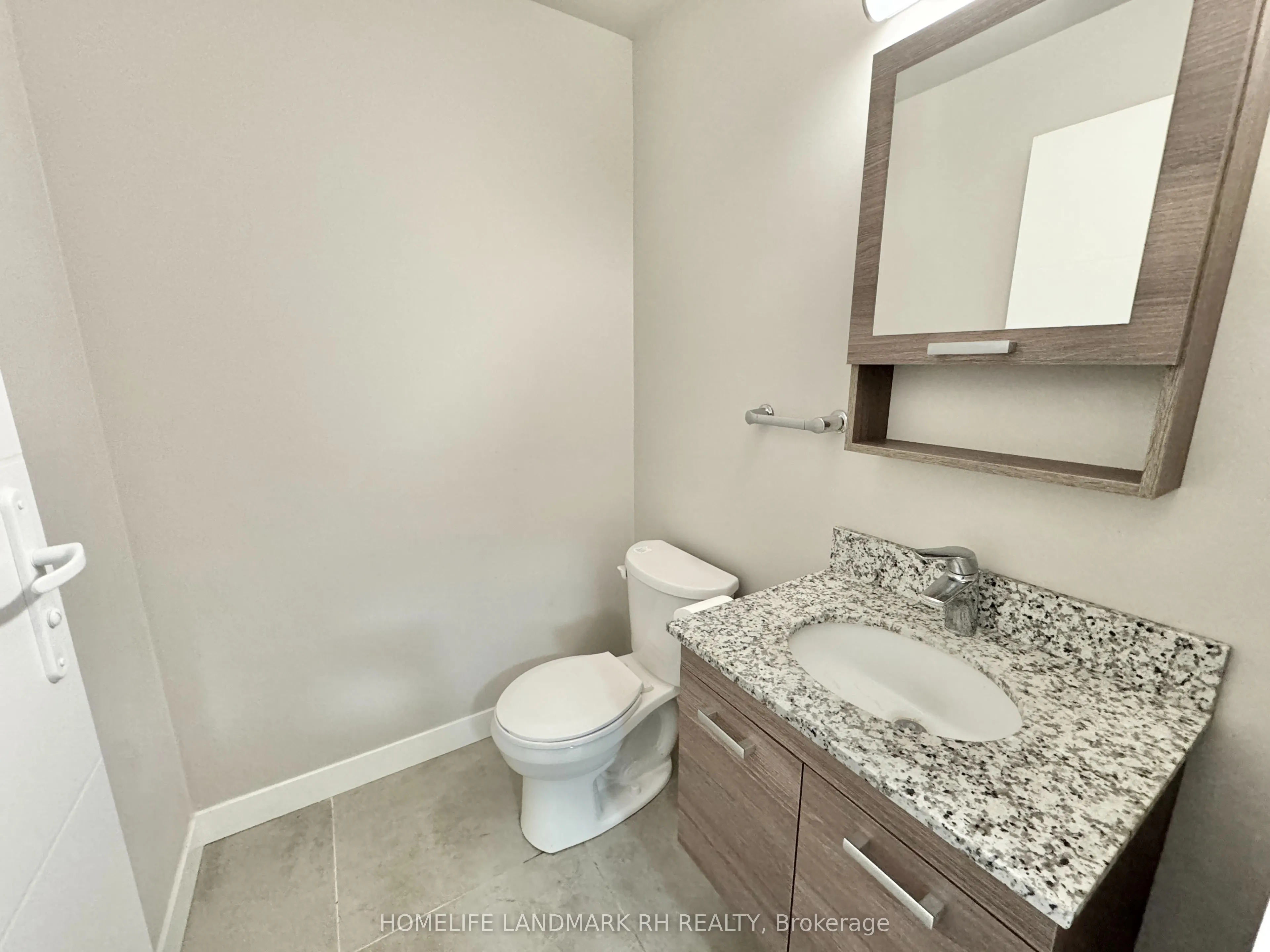 280 Lester Street #210