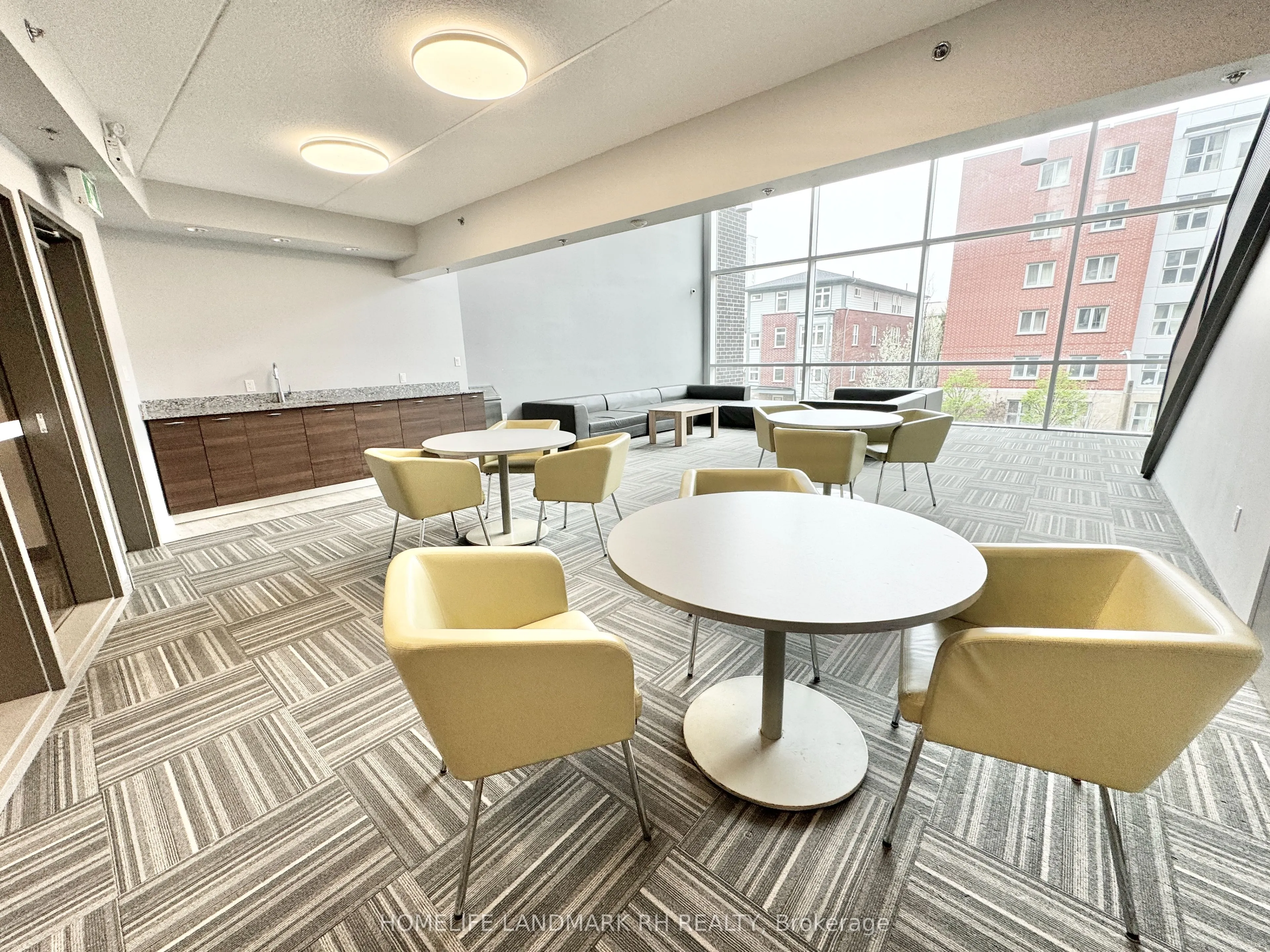 280 Lester Street #210