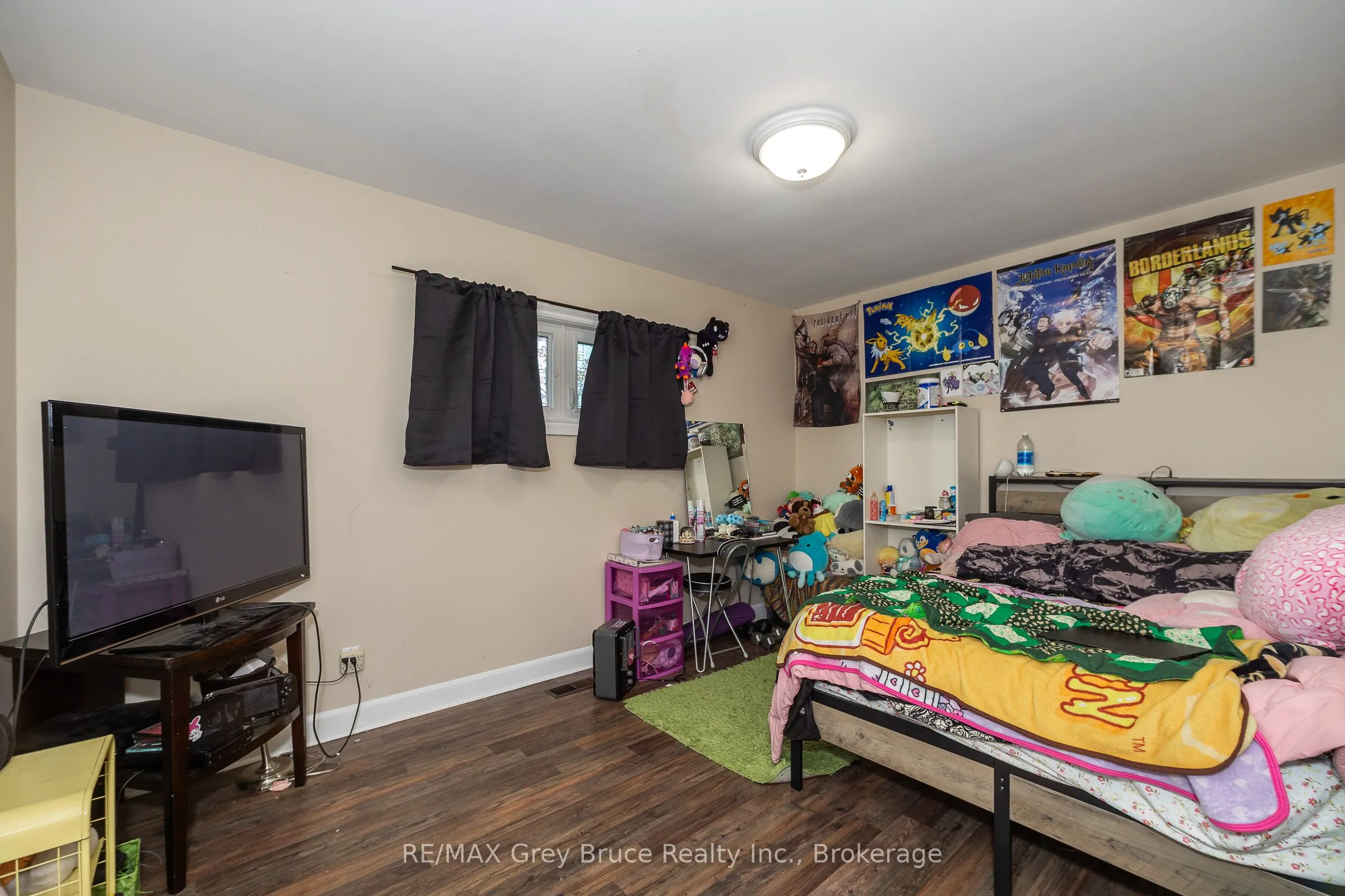 718449 6 Highway