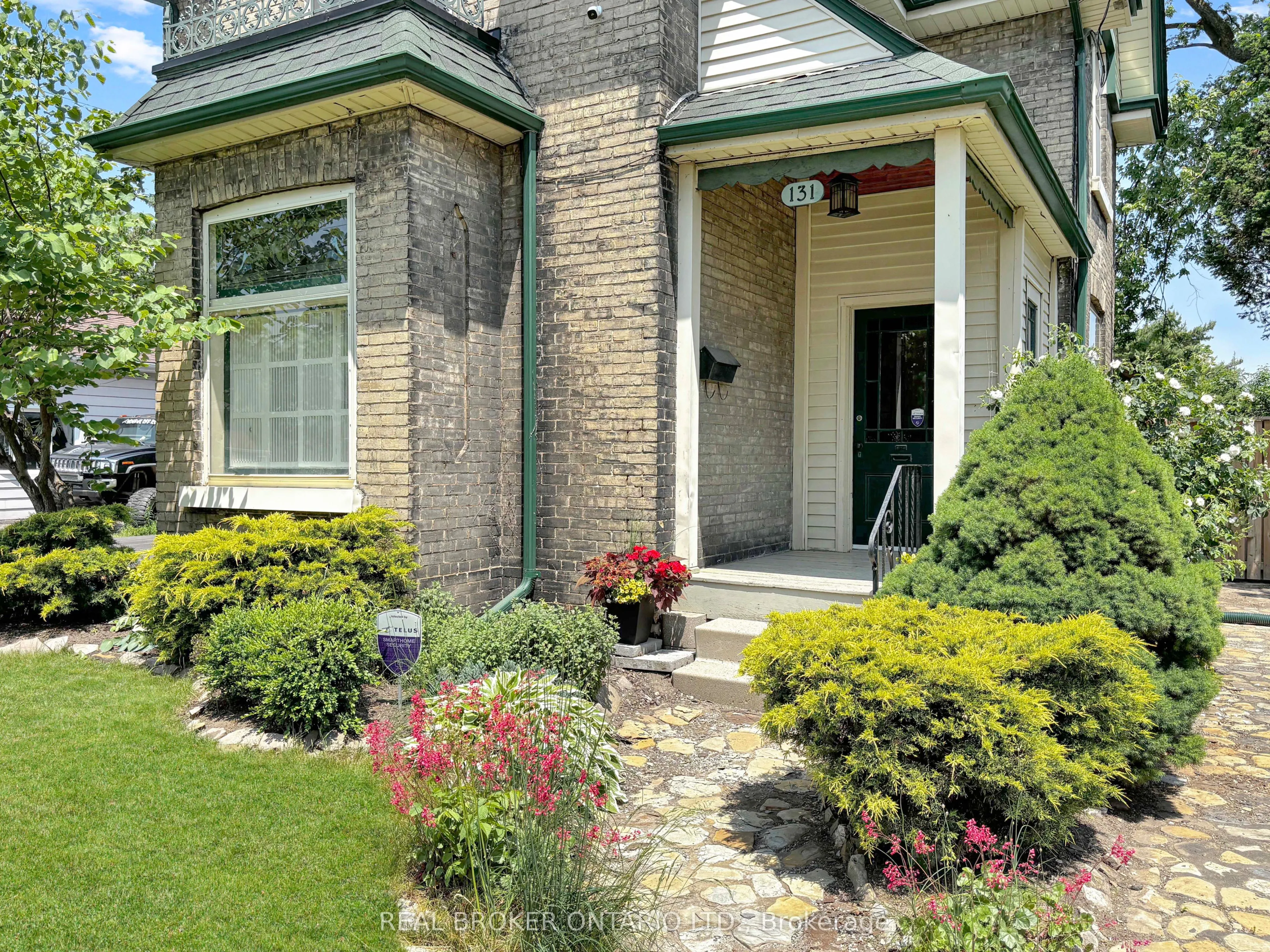 131 Terrace Hill Street