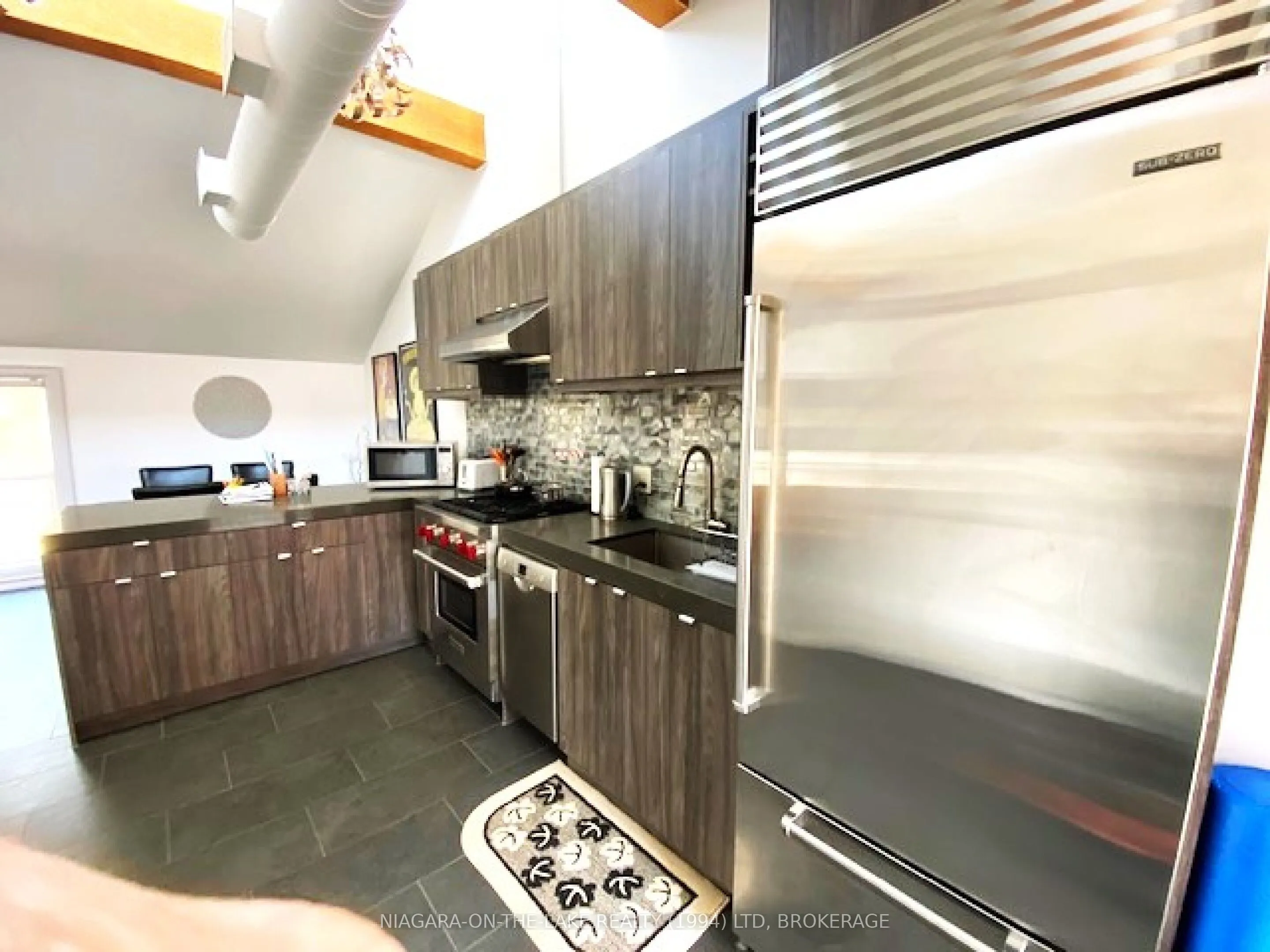 106 Queen Street, ##2