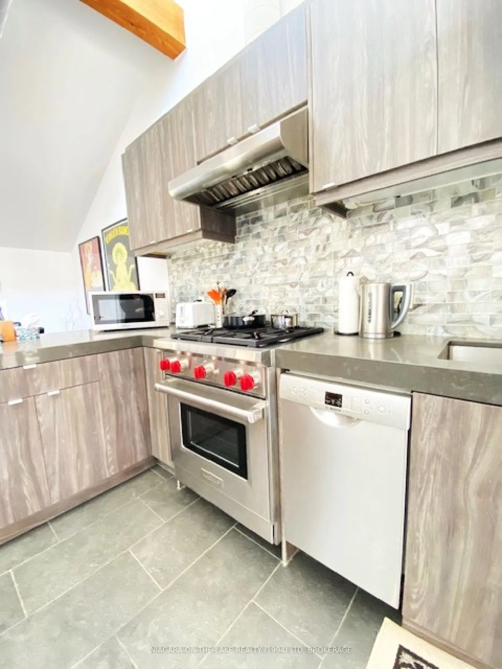 106 Queen Street, ##2