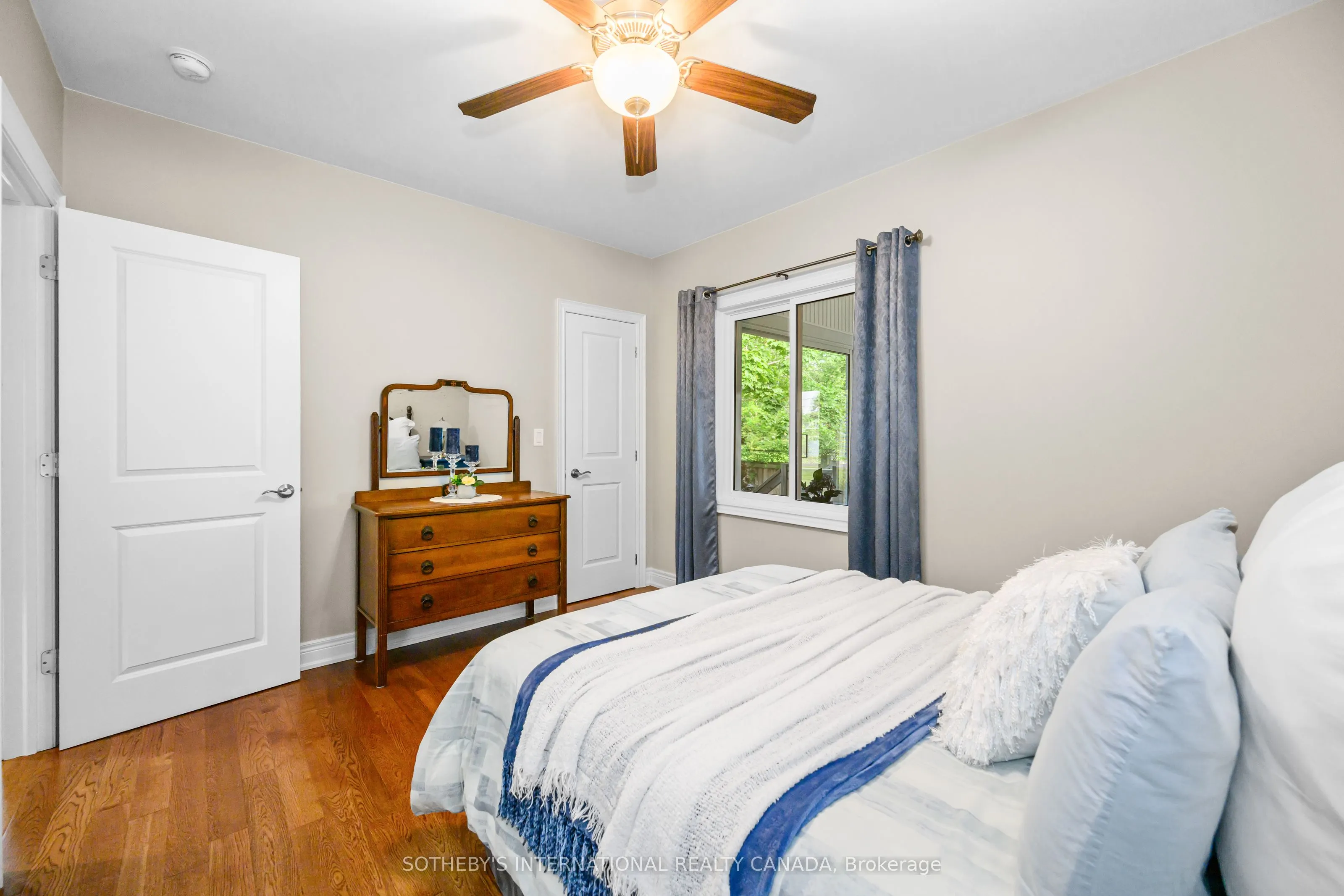 880 Edgemere Road