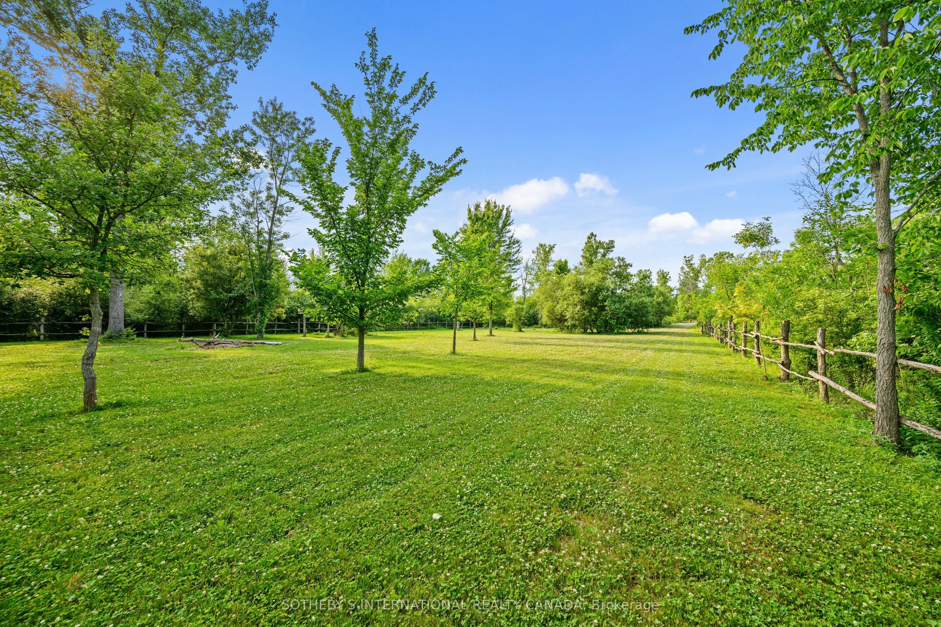 880 Edgemere Road