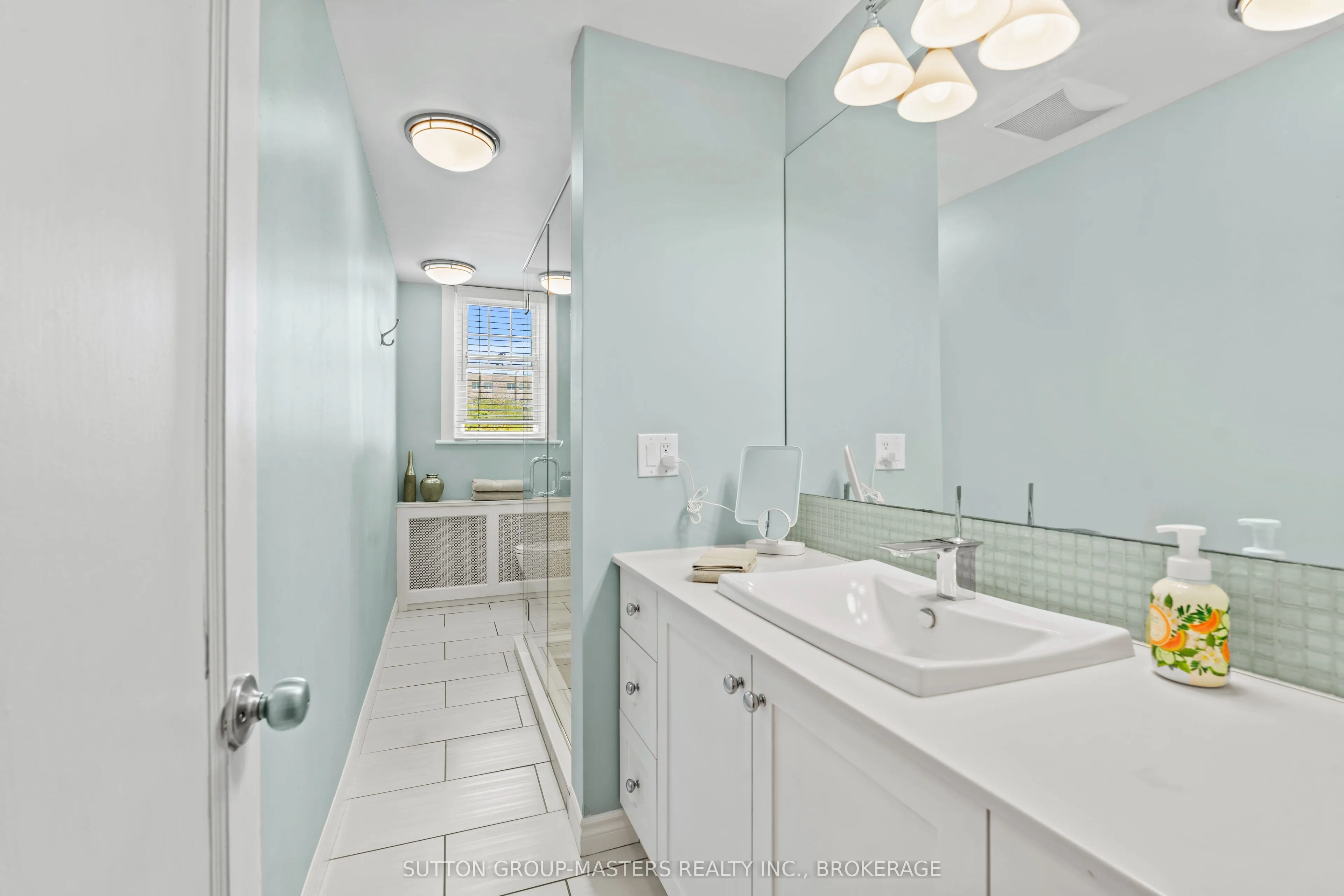 67 Sydenham Street, #404