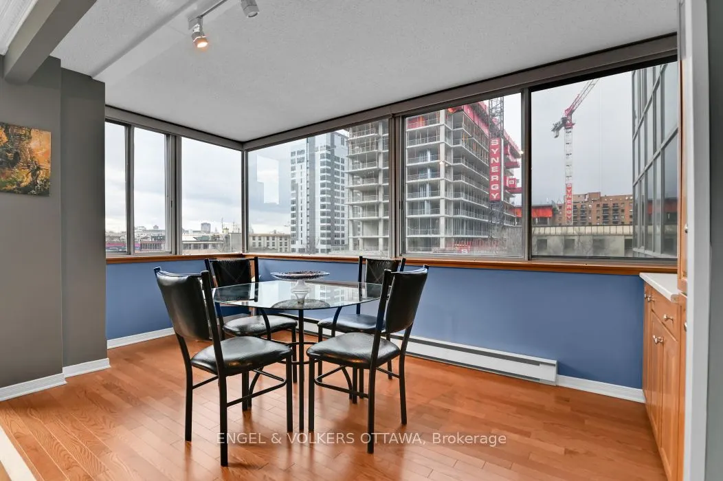 160 George Street, #402