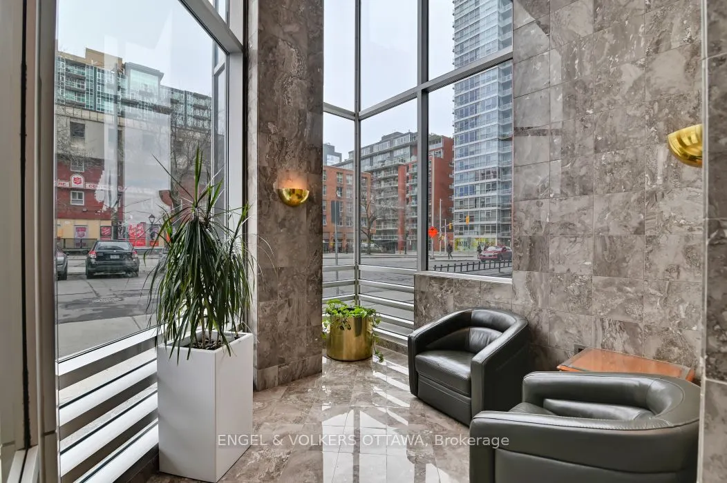 160 George Street, #402