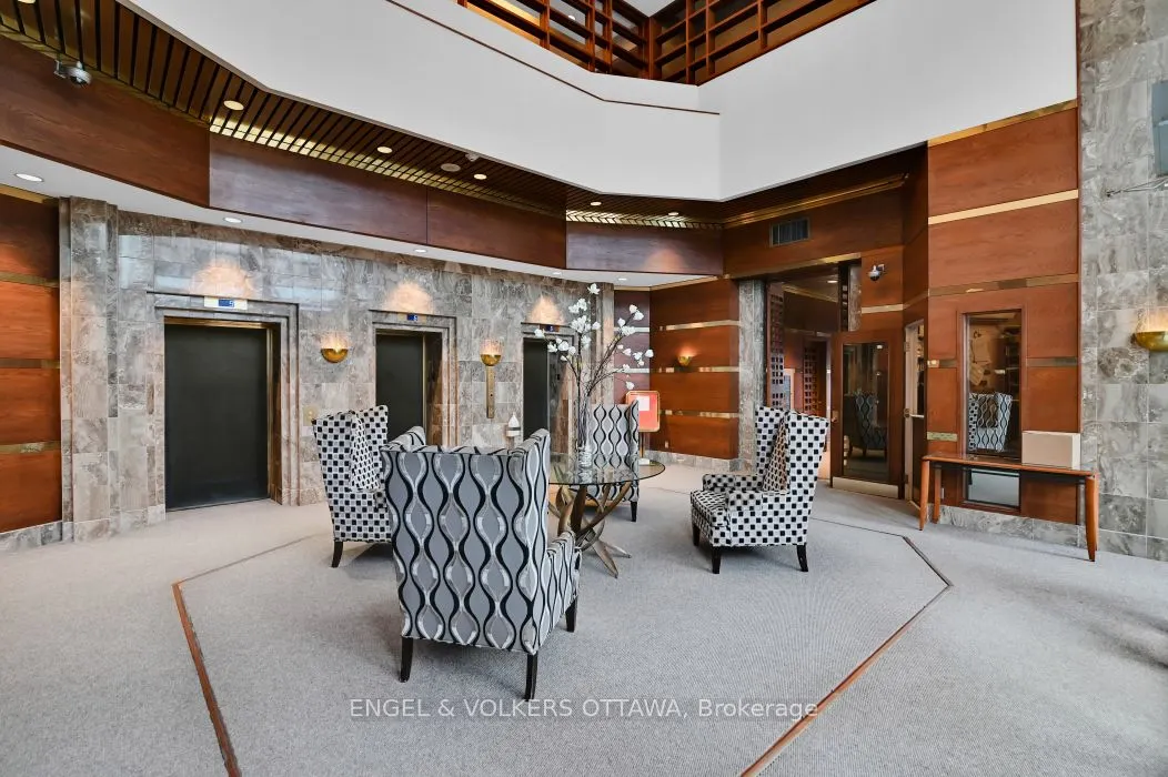 160 George Street, #402