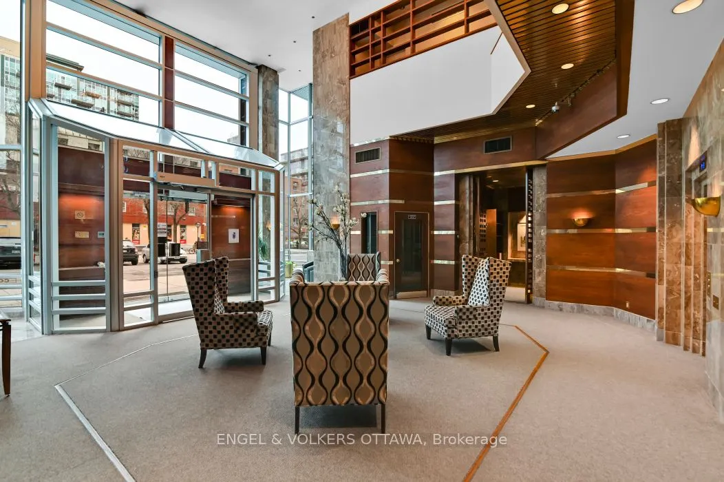 160 George Street, #402