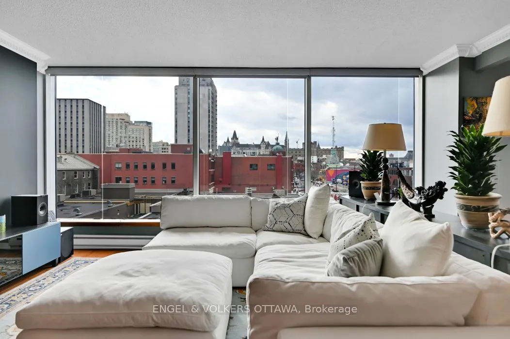 160 George Street, #402