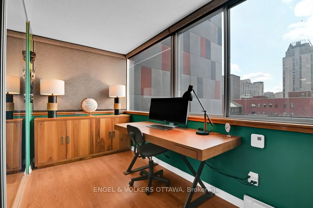 160 George Street, #402