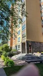 373 Laurier Avenue E, #402