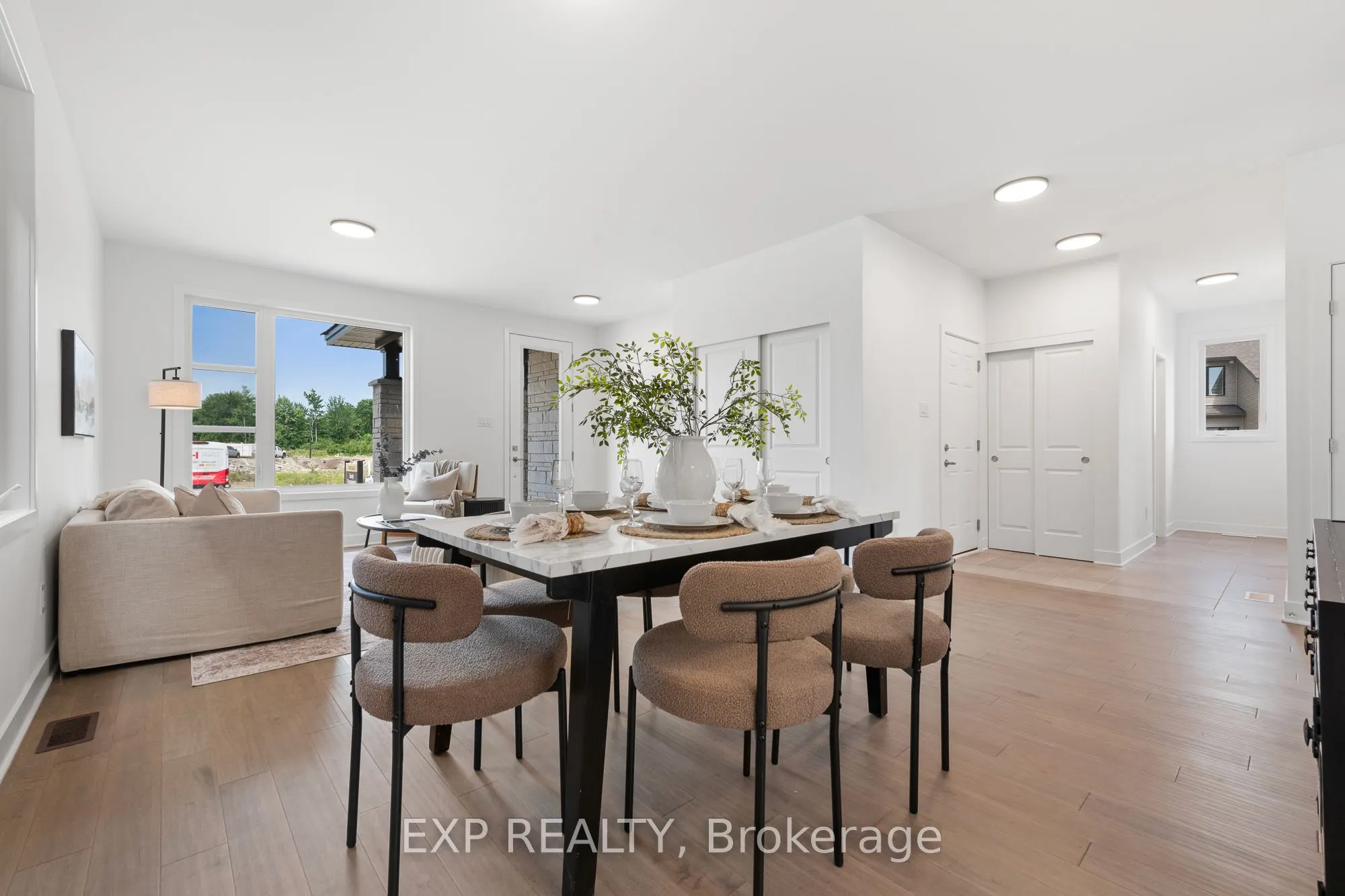 804 Ninaatik Place
