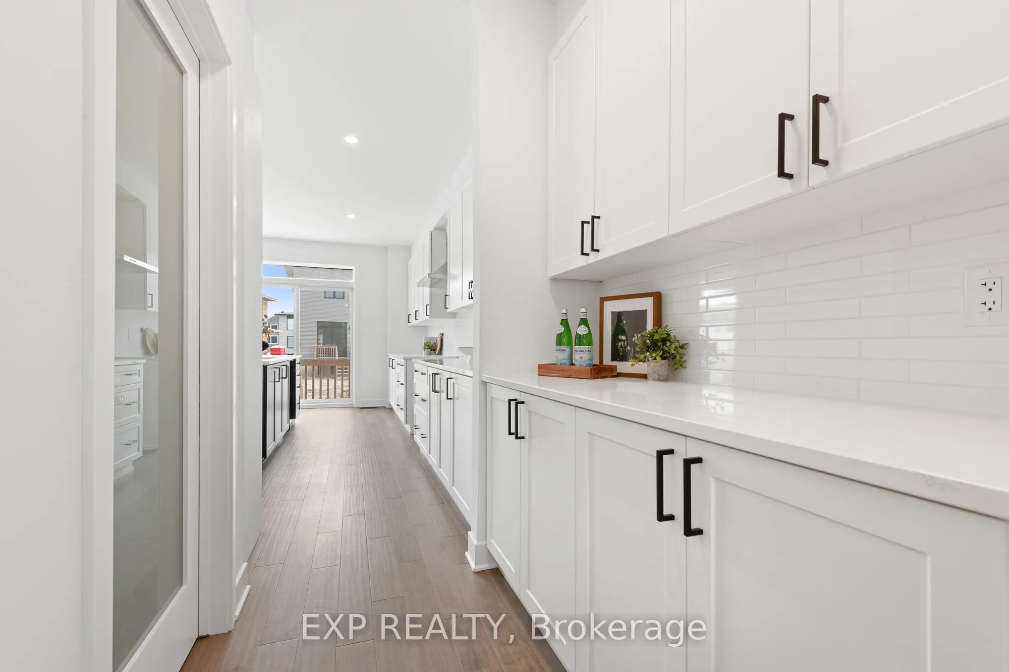 804 Ninaatik Place