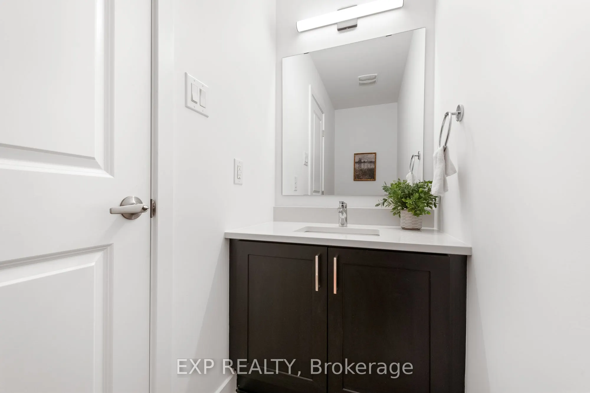 804 Ninaatik Place