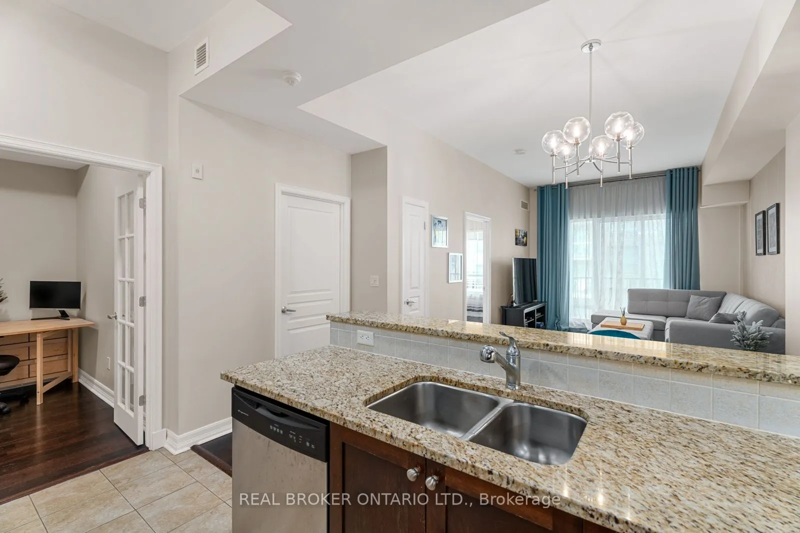 200 Besserer Street, #1207