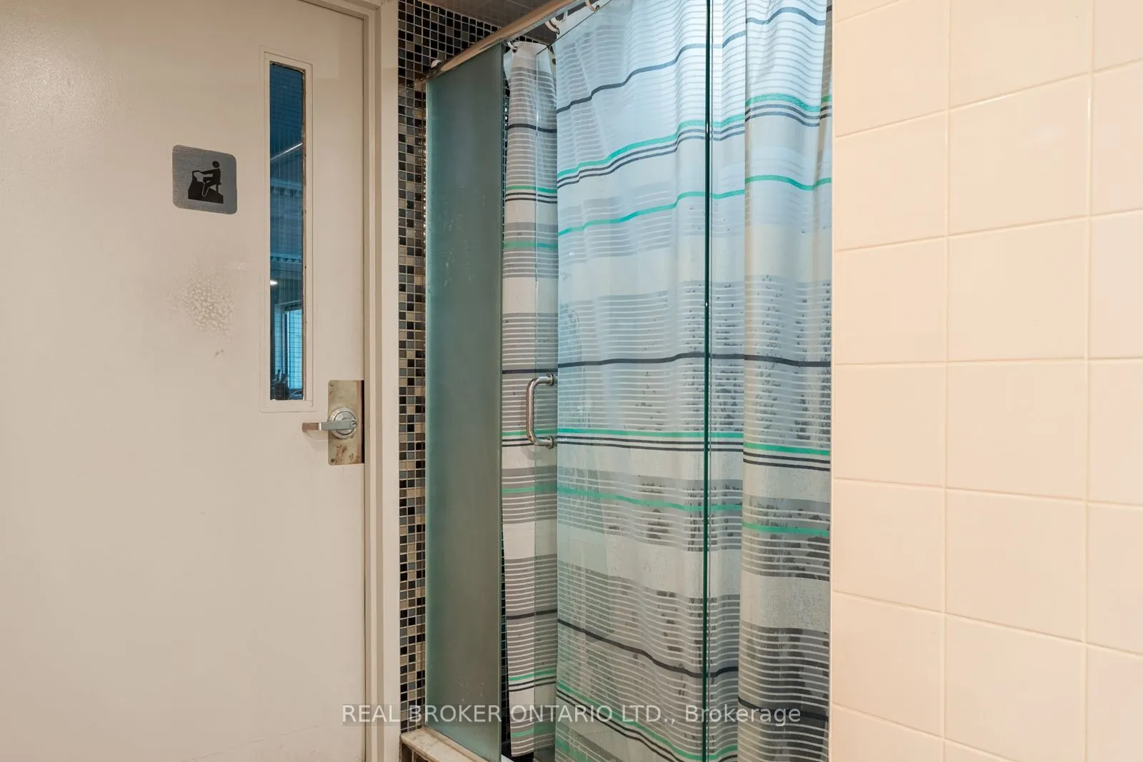 200 Besserer Street, #1207