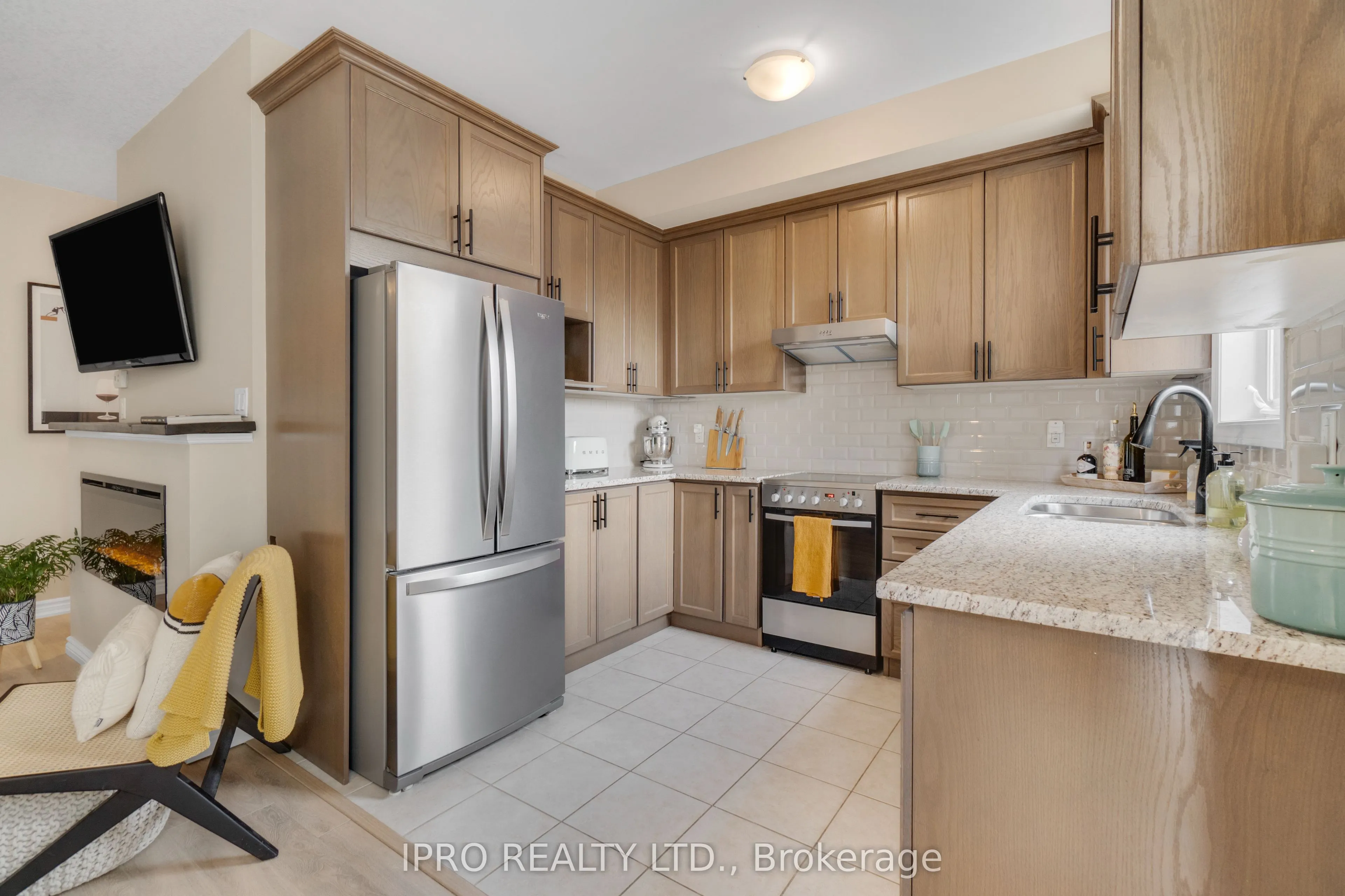 219 Dundas Street E, #46