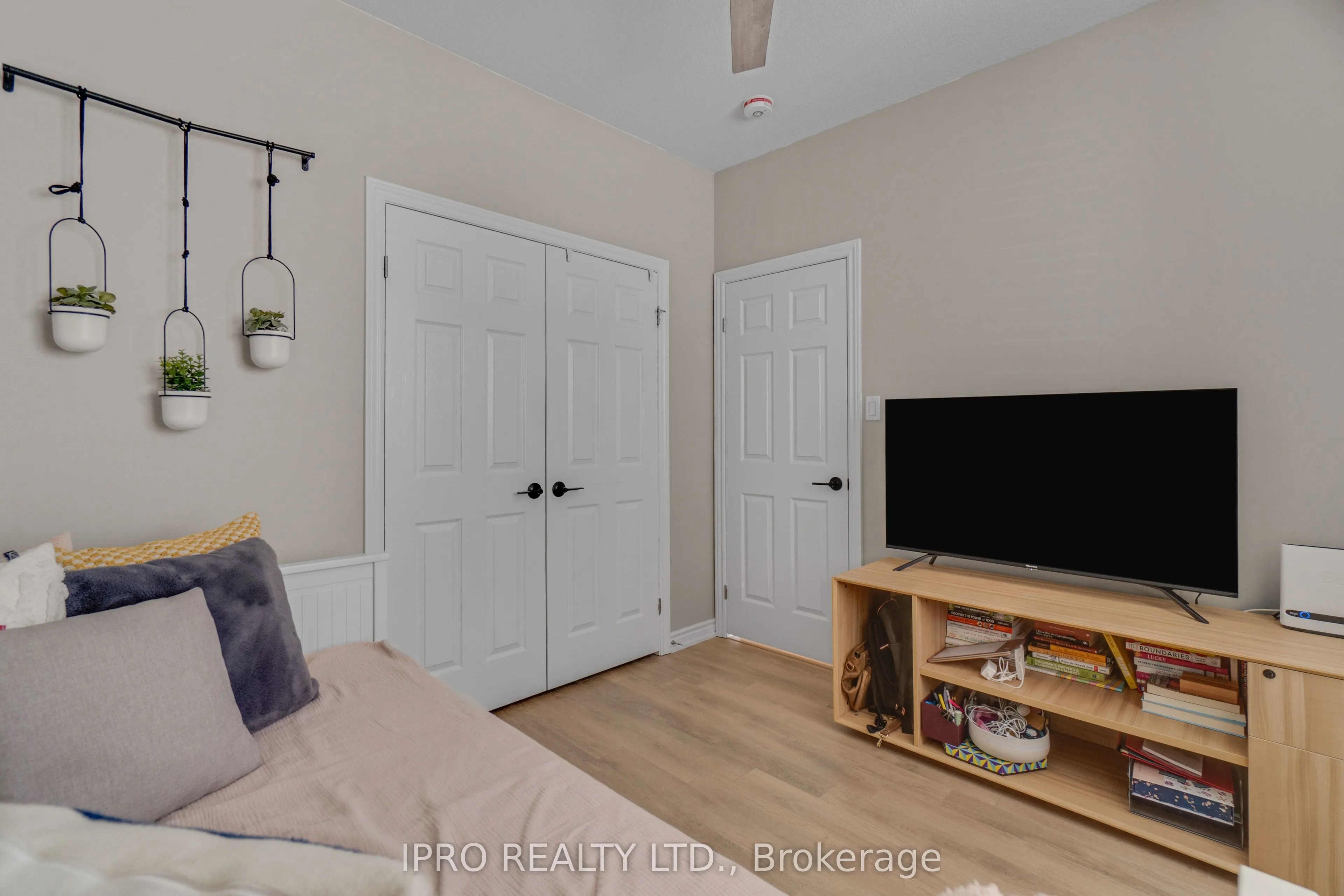 219 Dundas Street E, #46