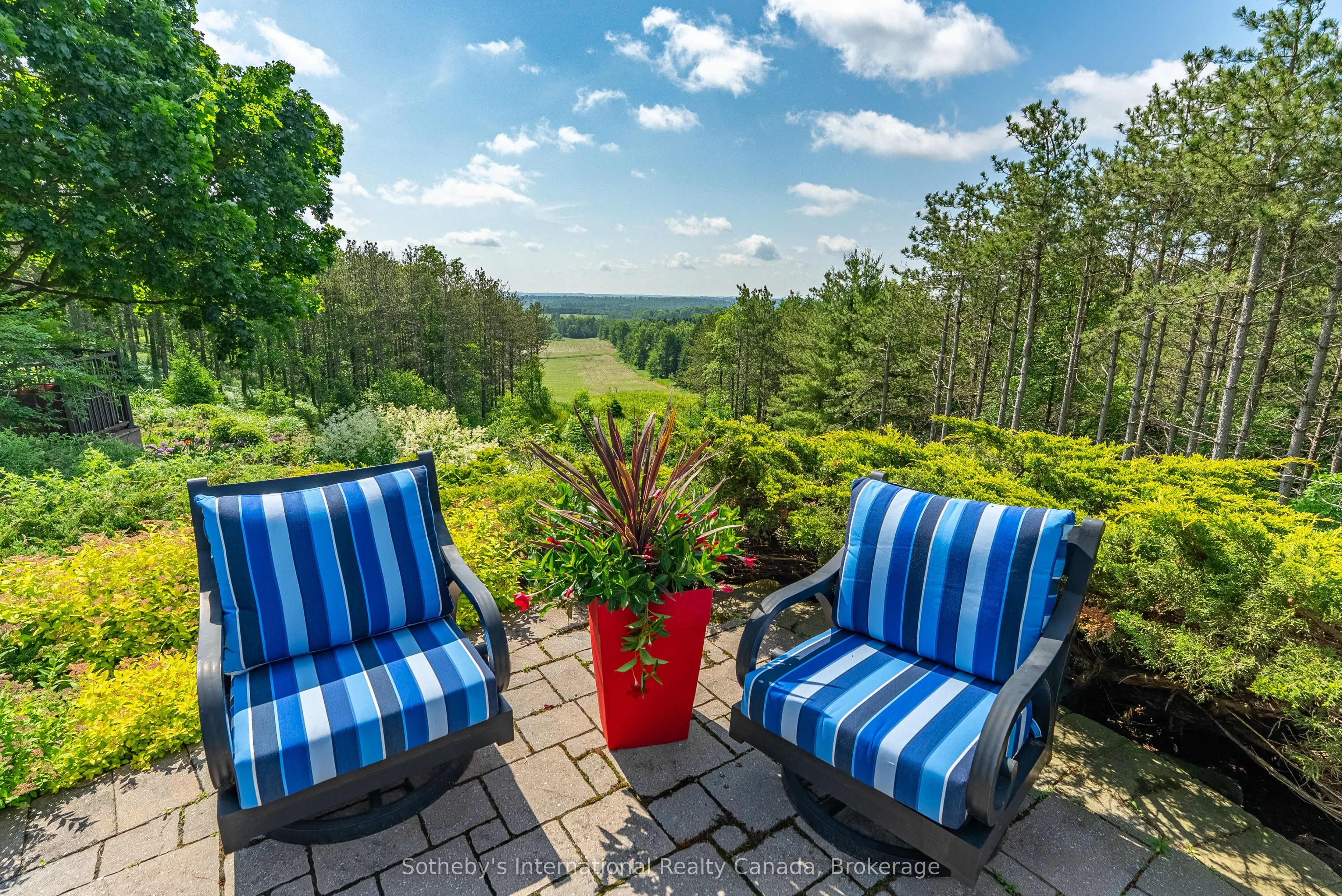 9255 Sideroad 27