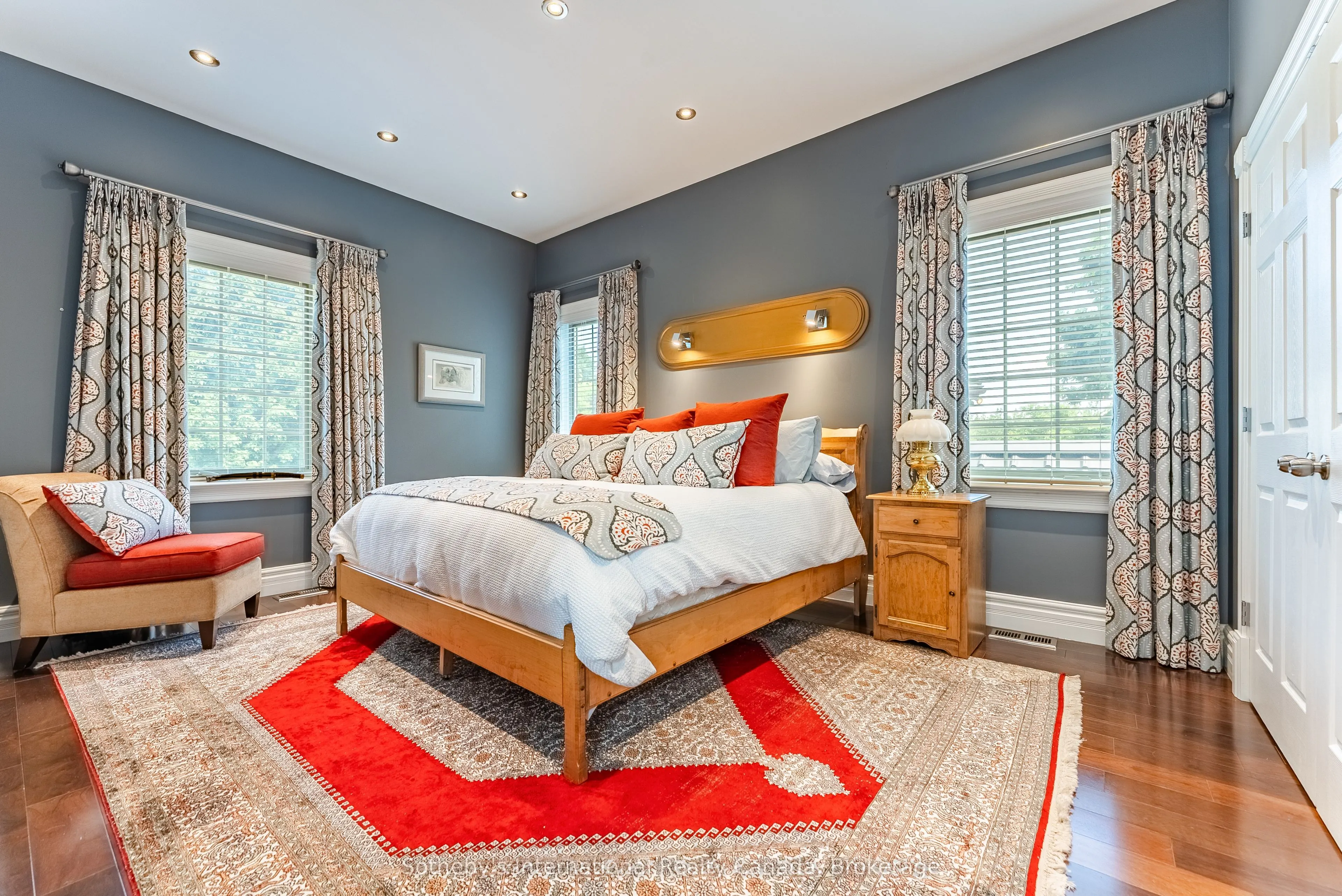 9255 Sideroad 27