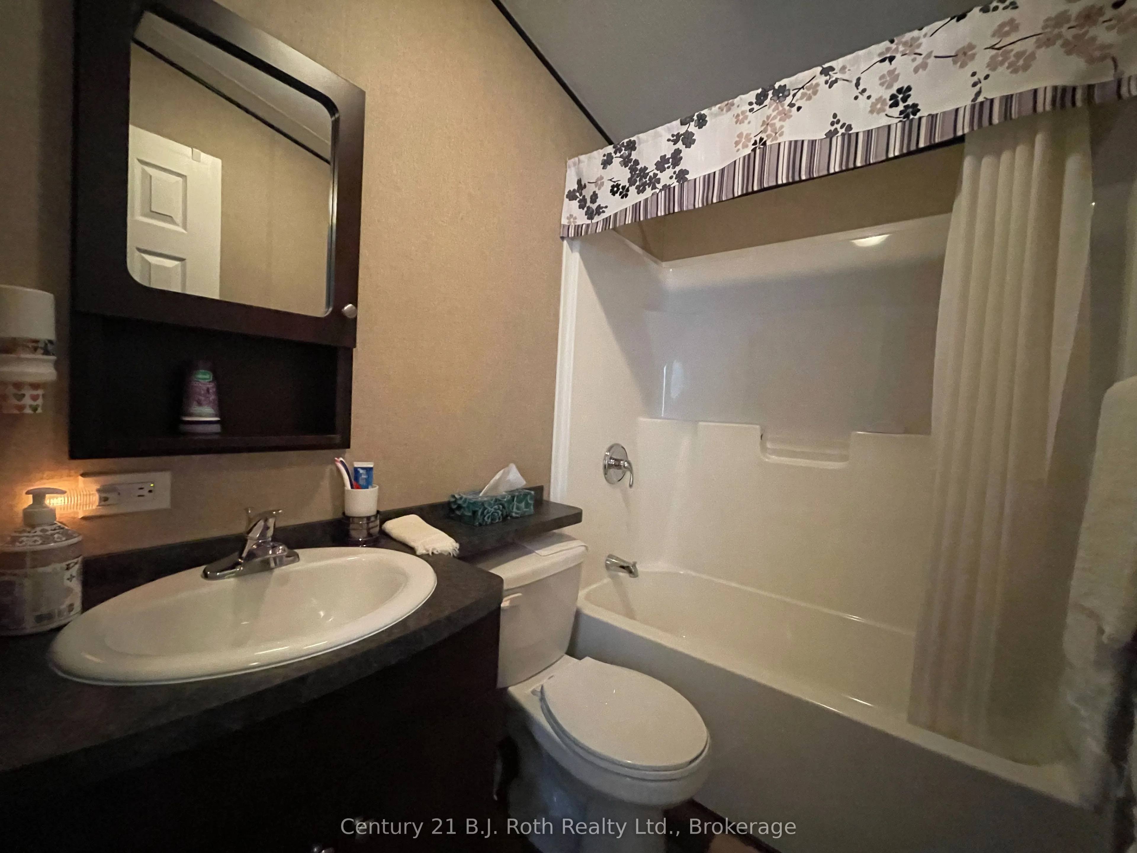 1082 Shamrock Marina Road, #143