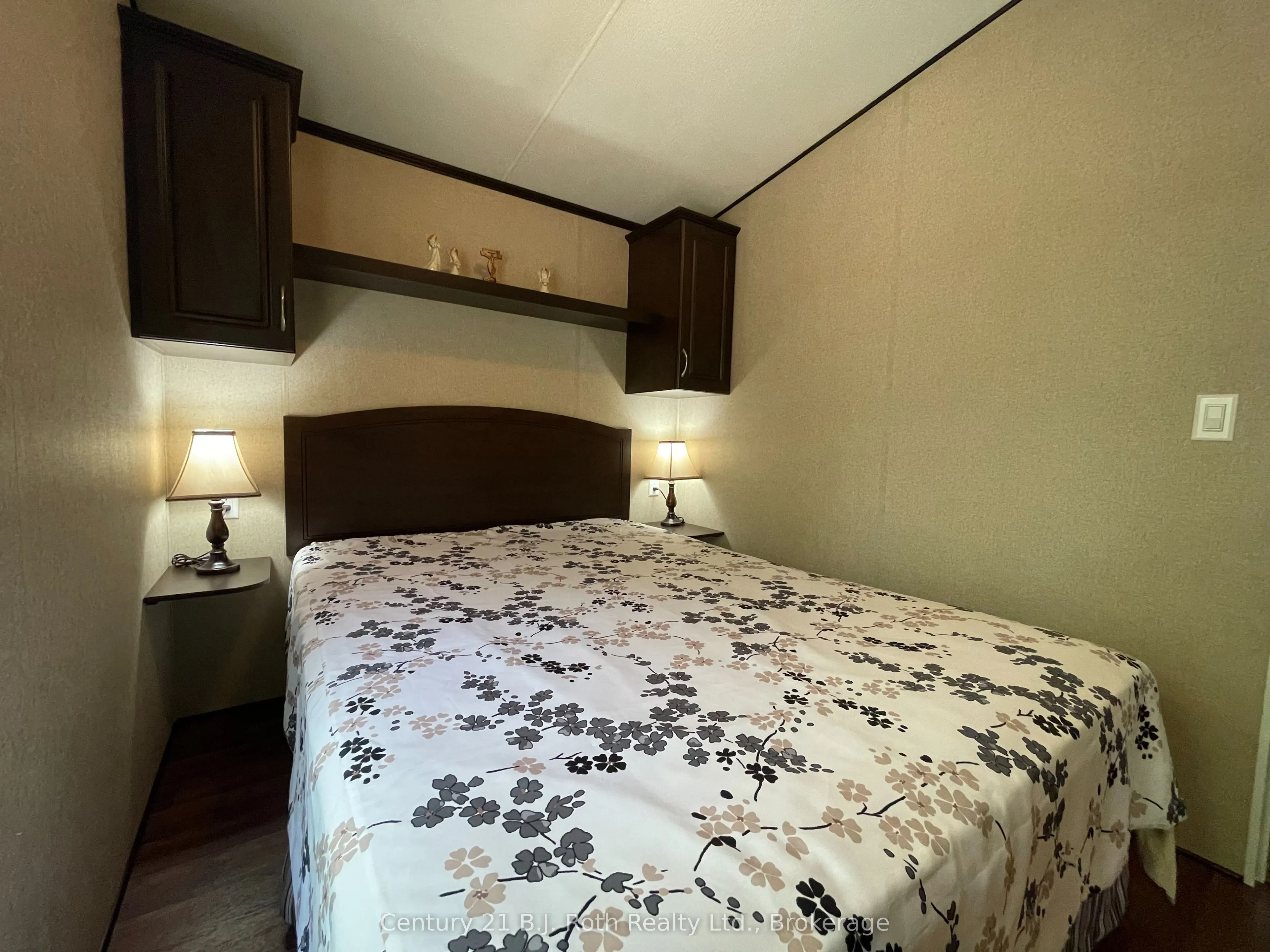 1082 Shamrock Marina Road, #143